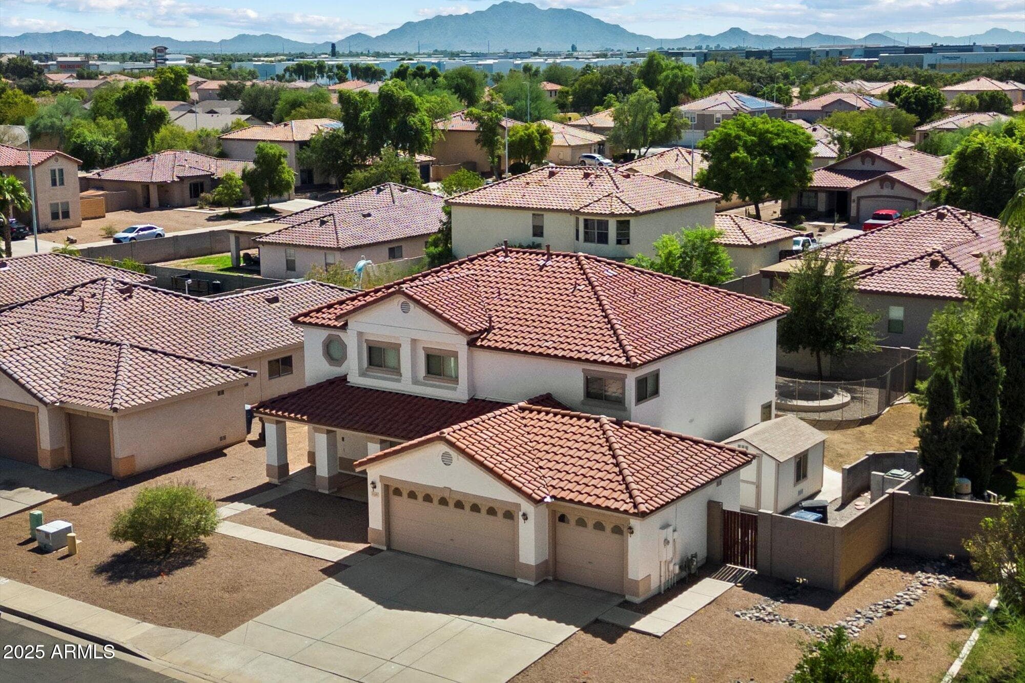 2145 E Longhorn Pl — photo 2