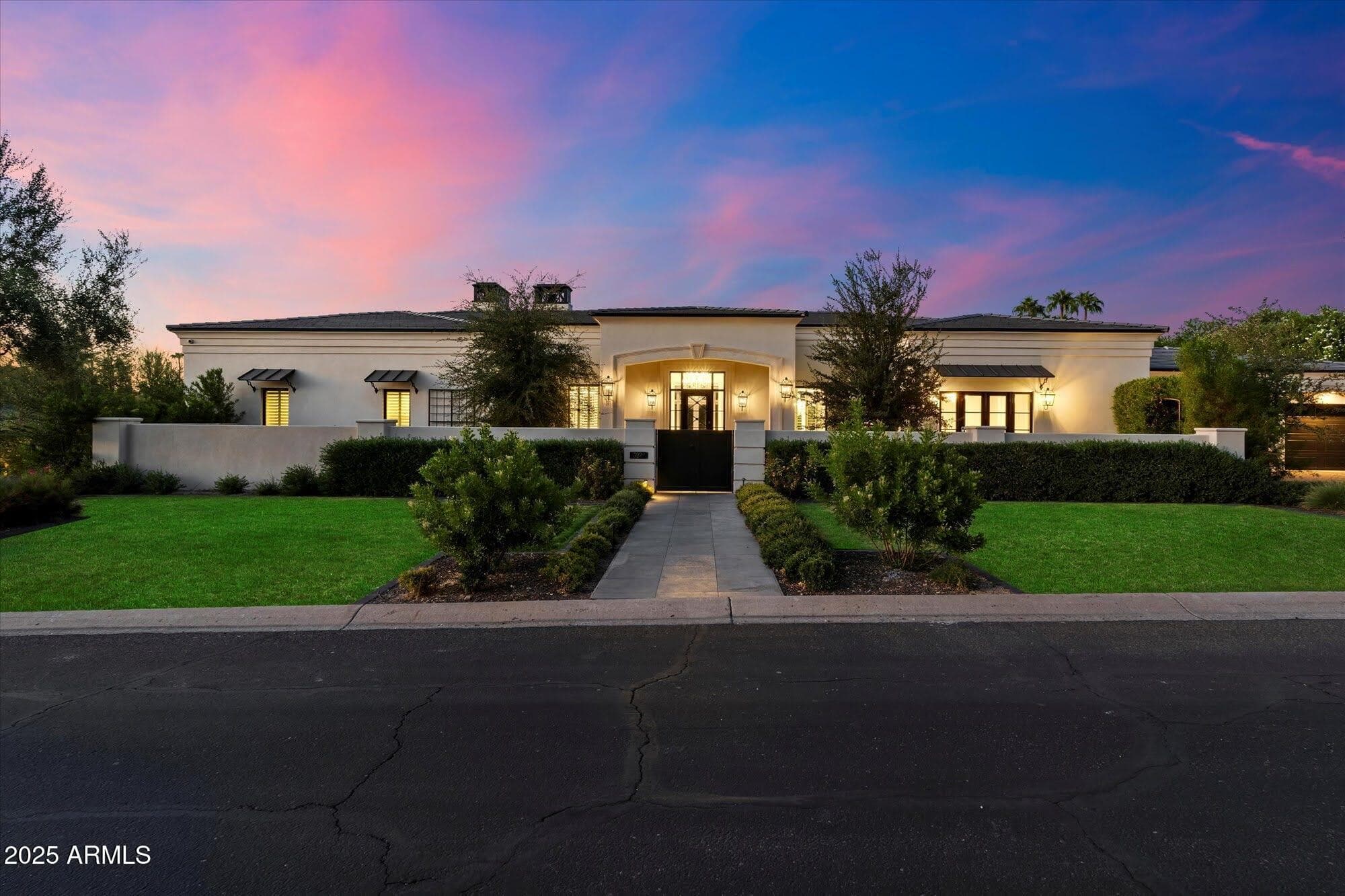 5226 E Desert Vista Rd — photo 1