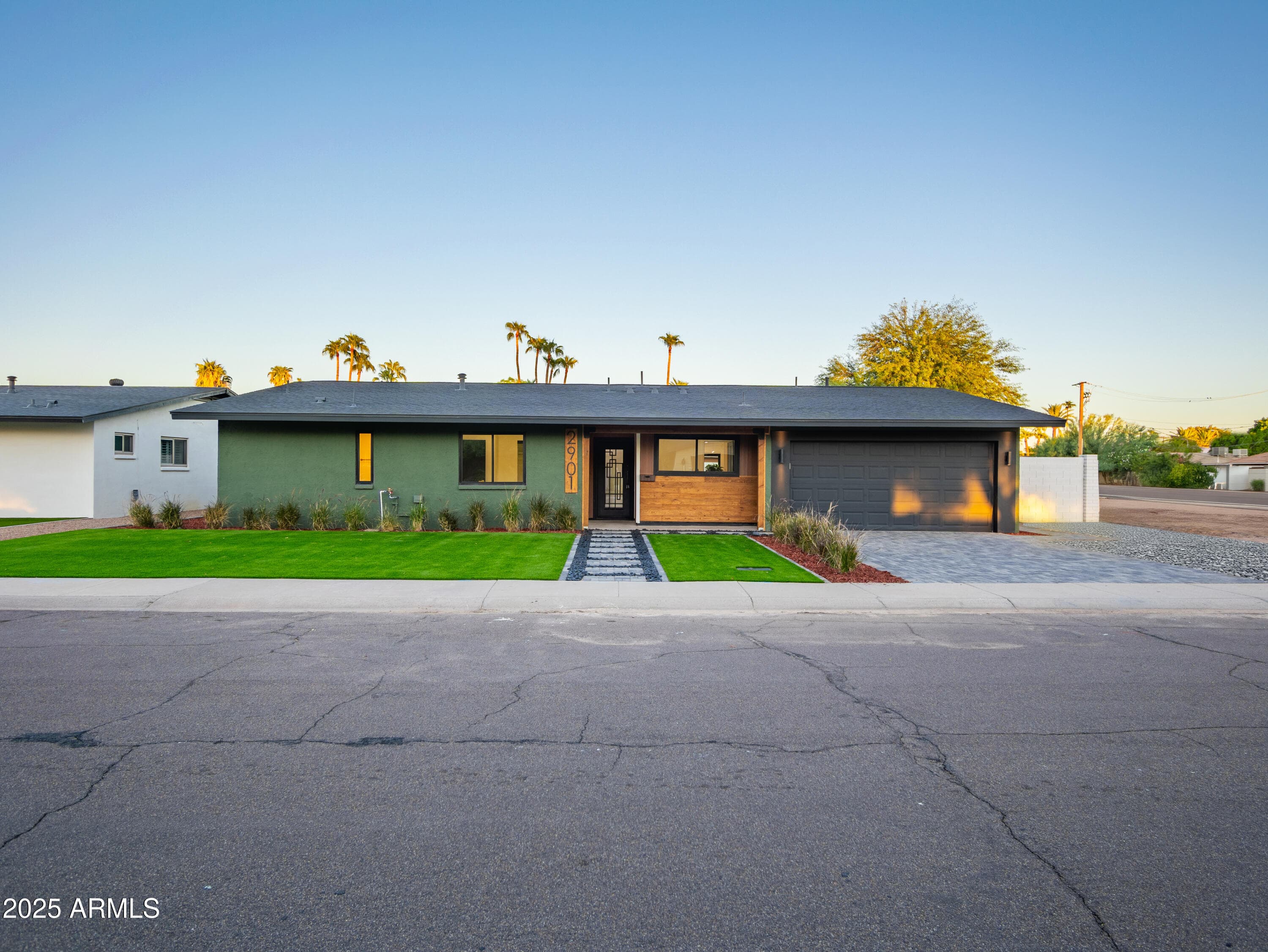 2901 N 81st Pl — photo 2