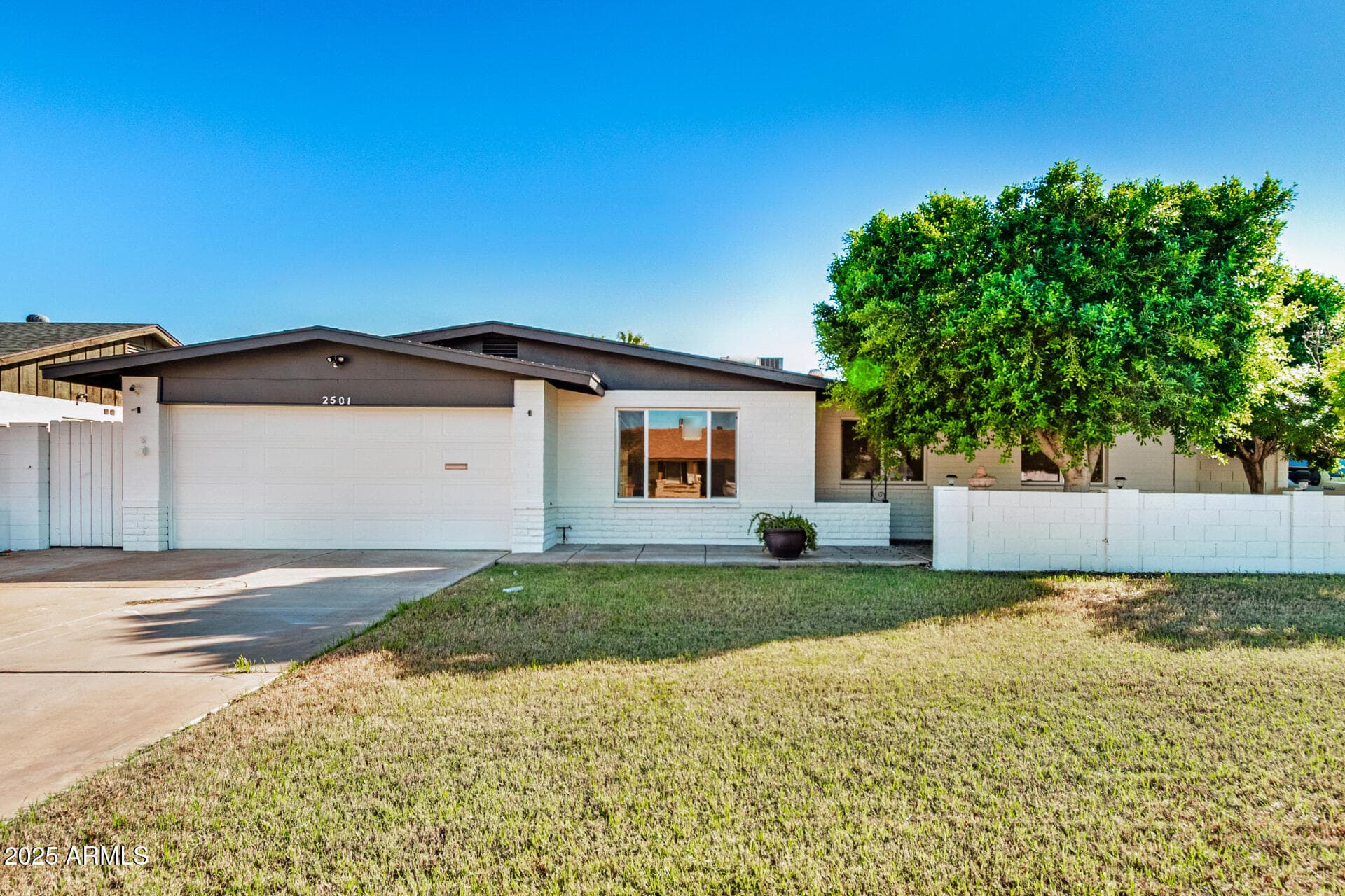 2501 E Pebble Beach Dr — photo 2