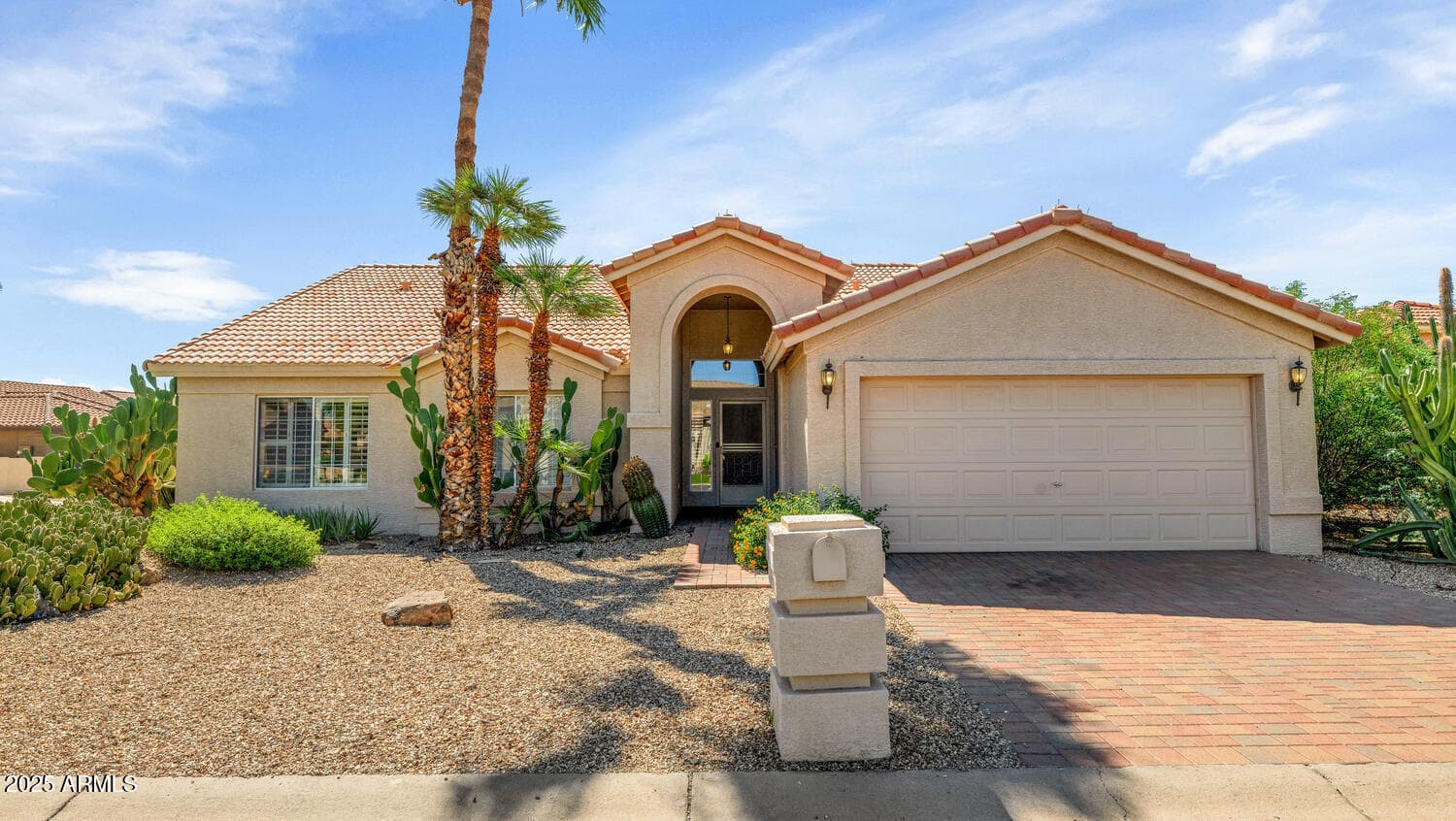 10023 E Arrowvale Dr — photo 1