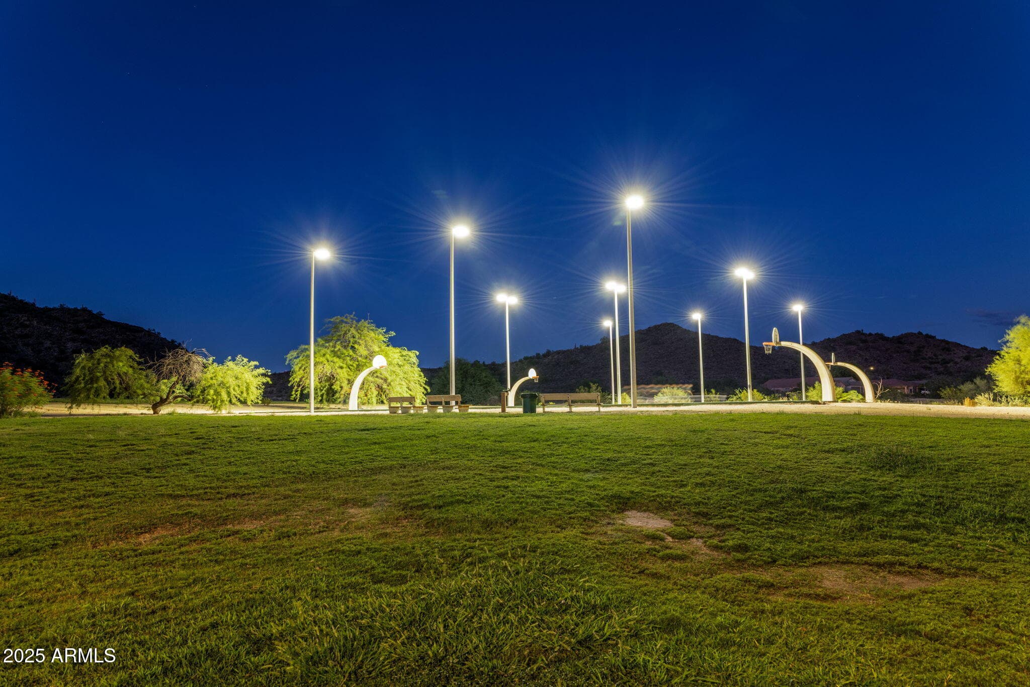 1922 E Siesta Ln — photo 38