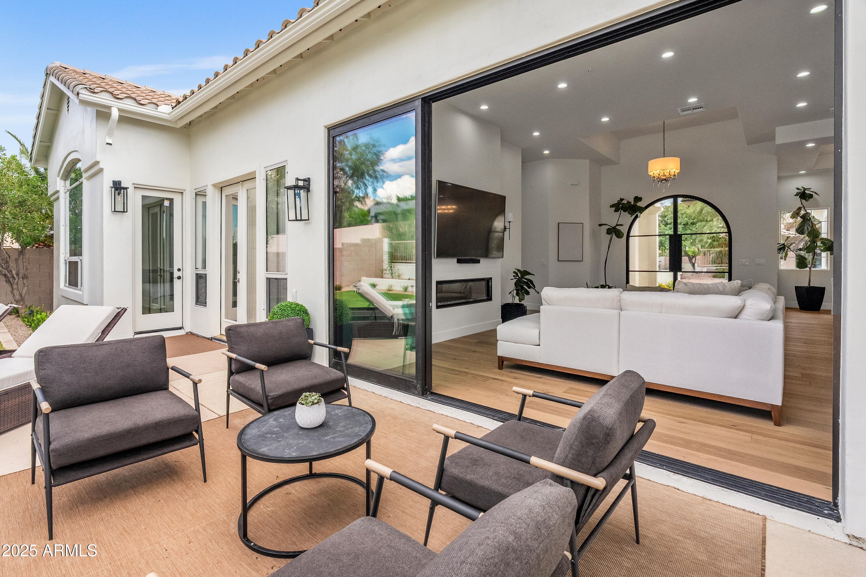 12134 E Mercer Ln — photo 1