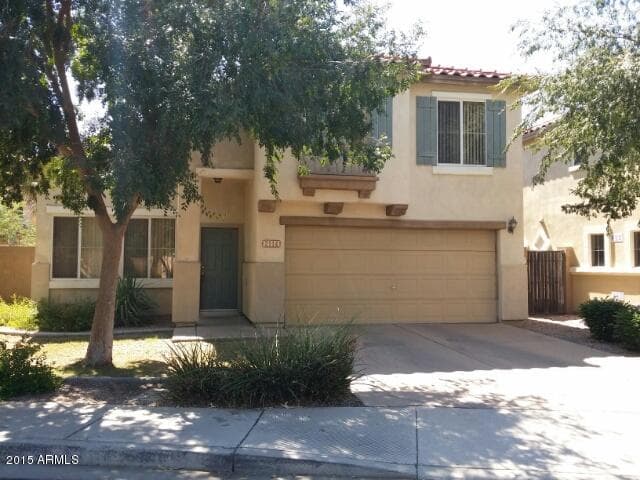 2114 N San Vincente Dr — photo 1