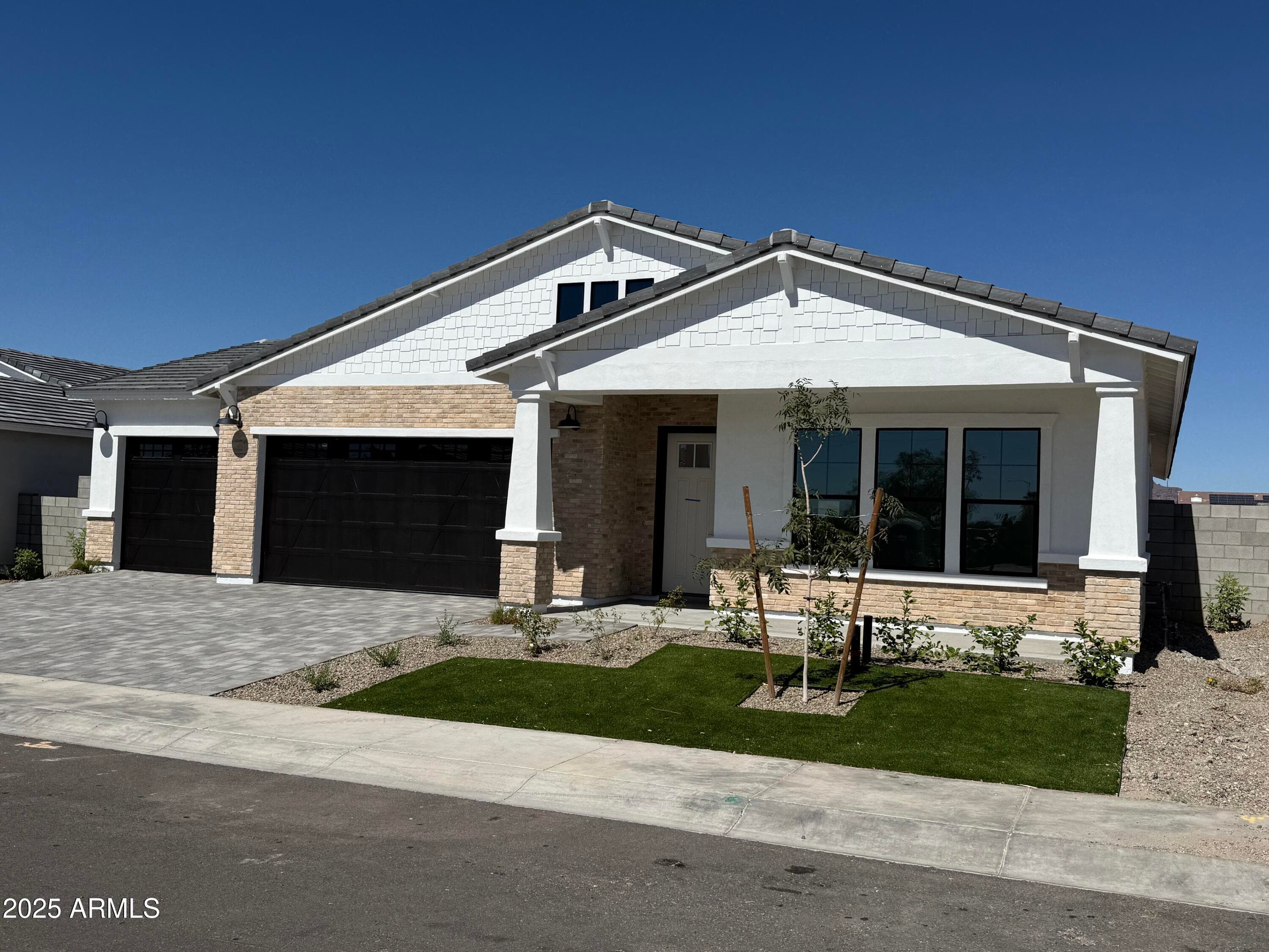 6452 E Omega Circle — photo 1