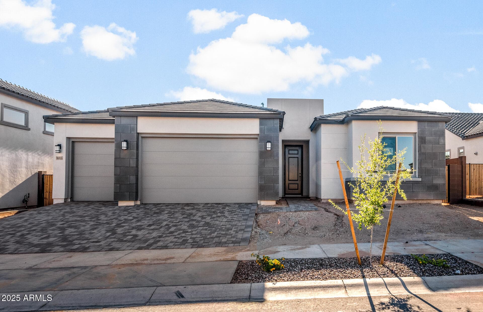 16935 W Chama Dr — photo 1