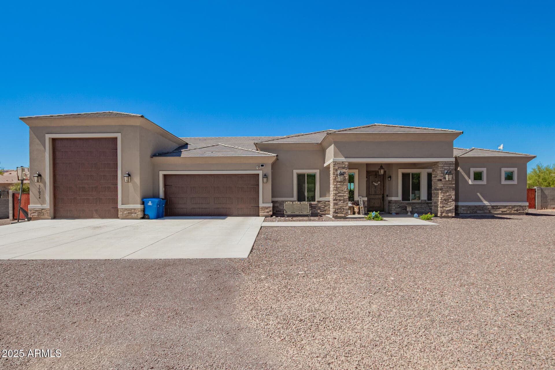 39024 N 11th Ave — photo 1