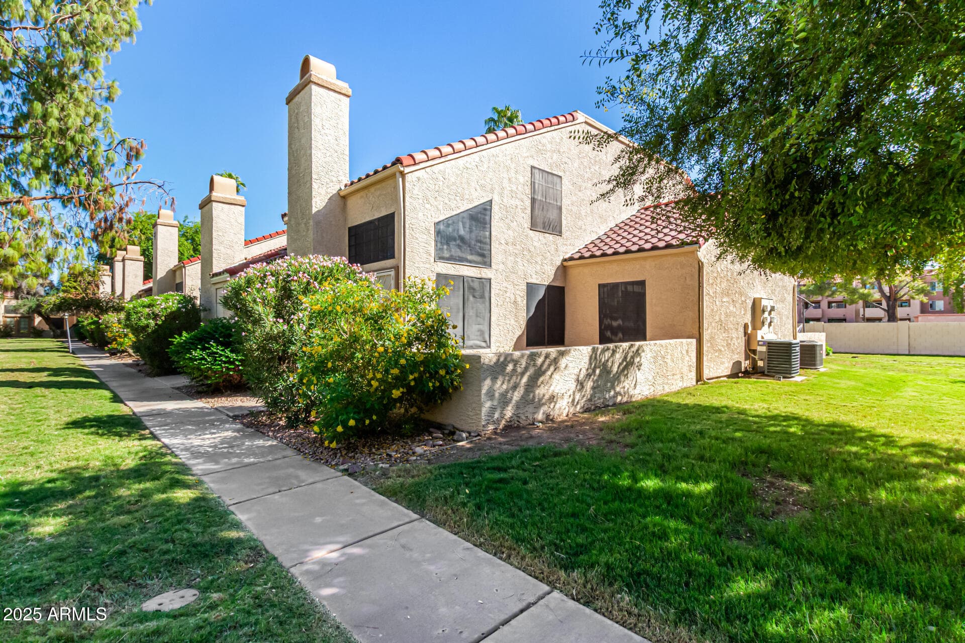 602 N May St 49 — photo 1