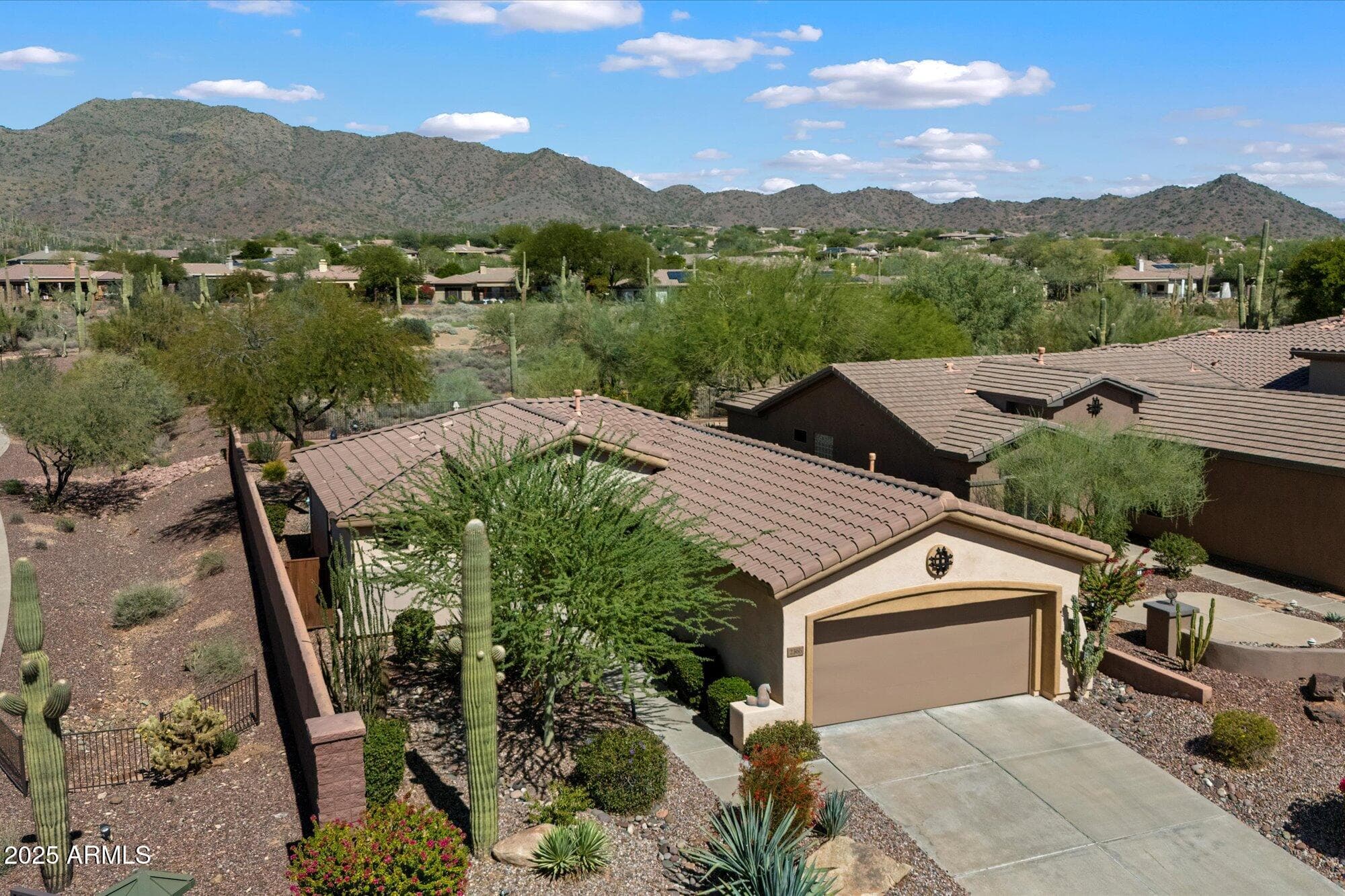 2366 W MUIRFIELD DR - Photo 5