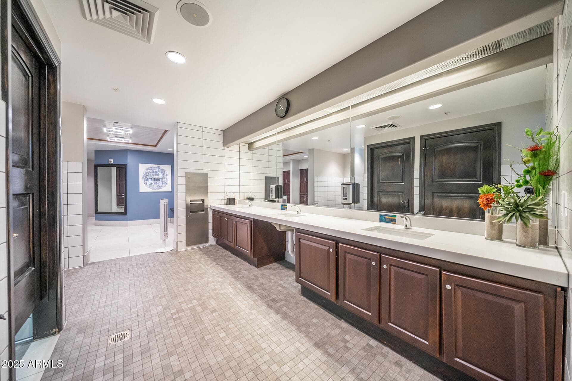 4037 N Pinnacle Hills Circle — photo 195