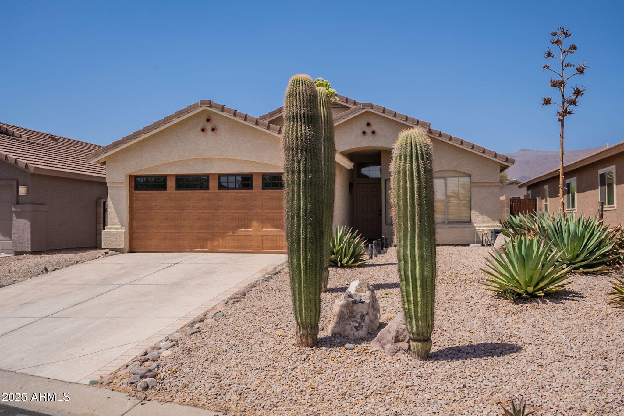 10346 E Desert Dawn Dr — photo 1
