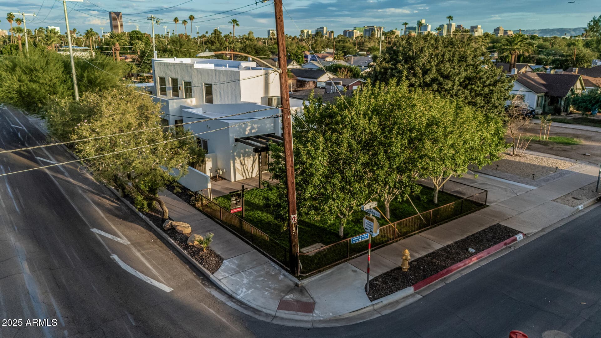 2257 N 16th Ave — photo 51