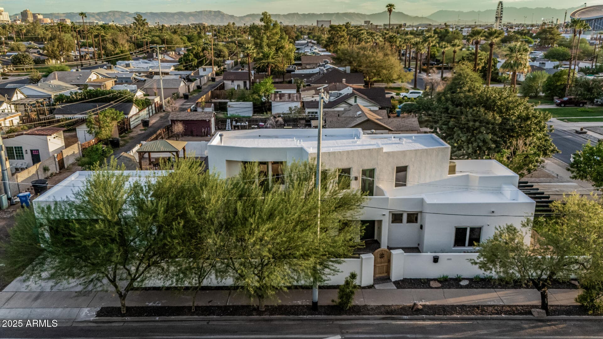 2257 N 16th Ave — photo 2