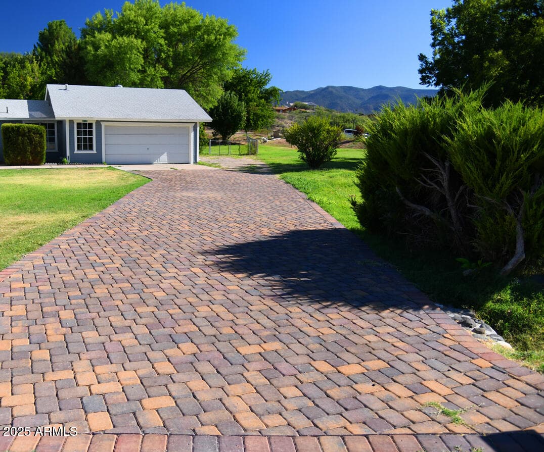 315 W HEREFORD DR - Photo 2