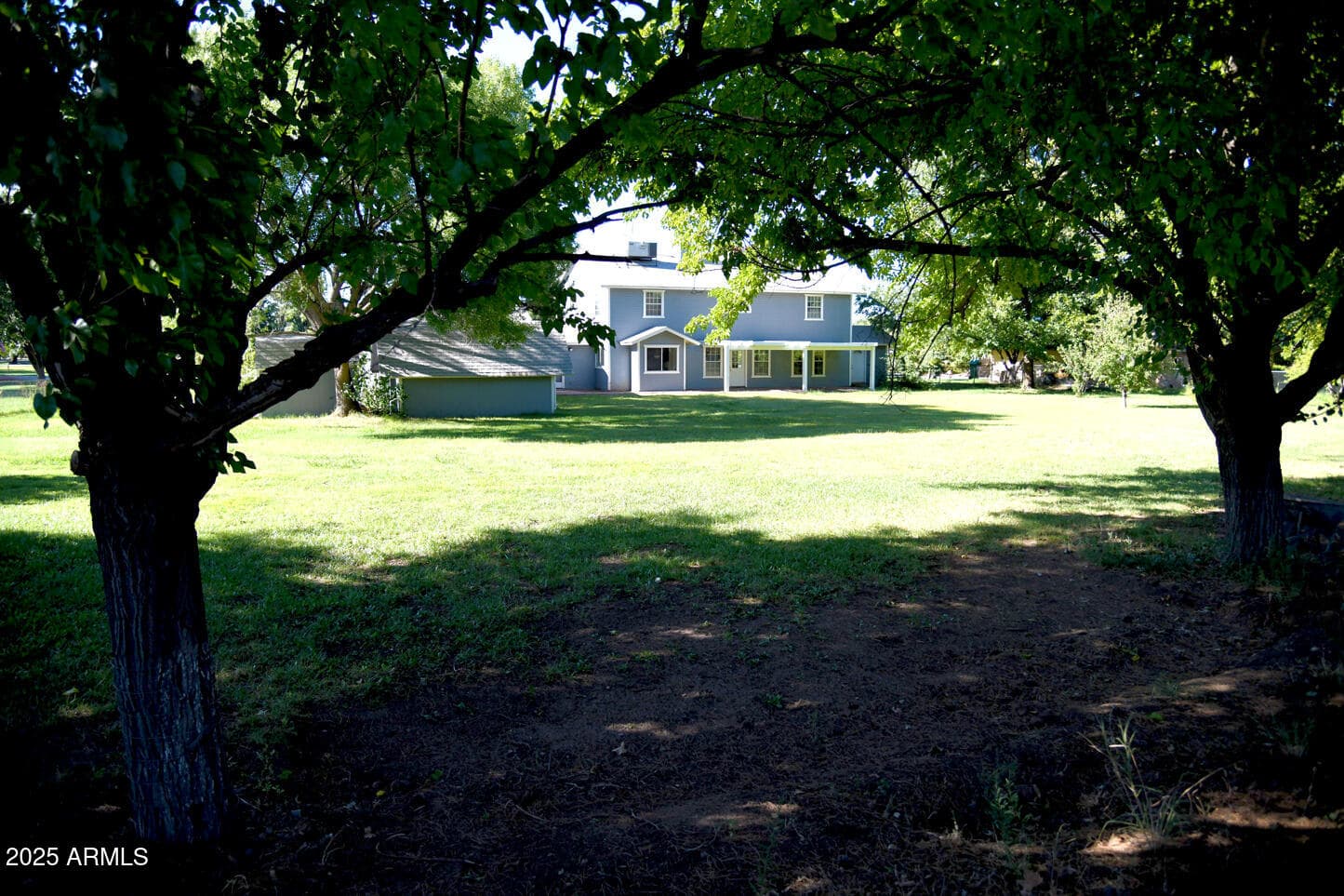 315 W HEREFORD DR - Photo 5
