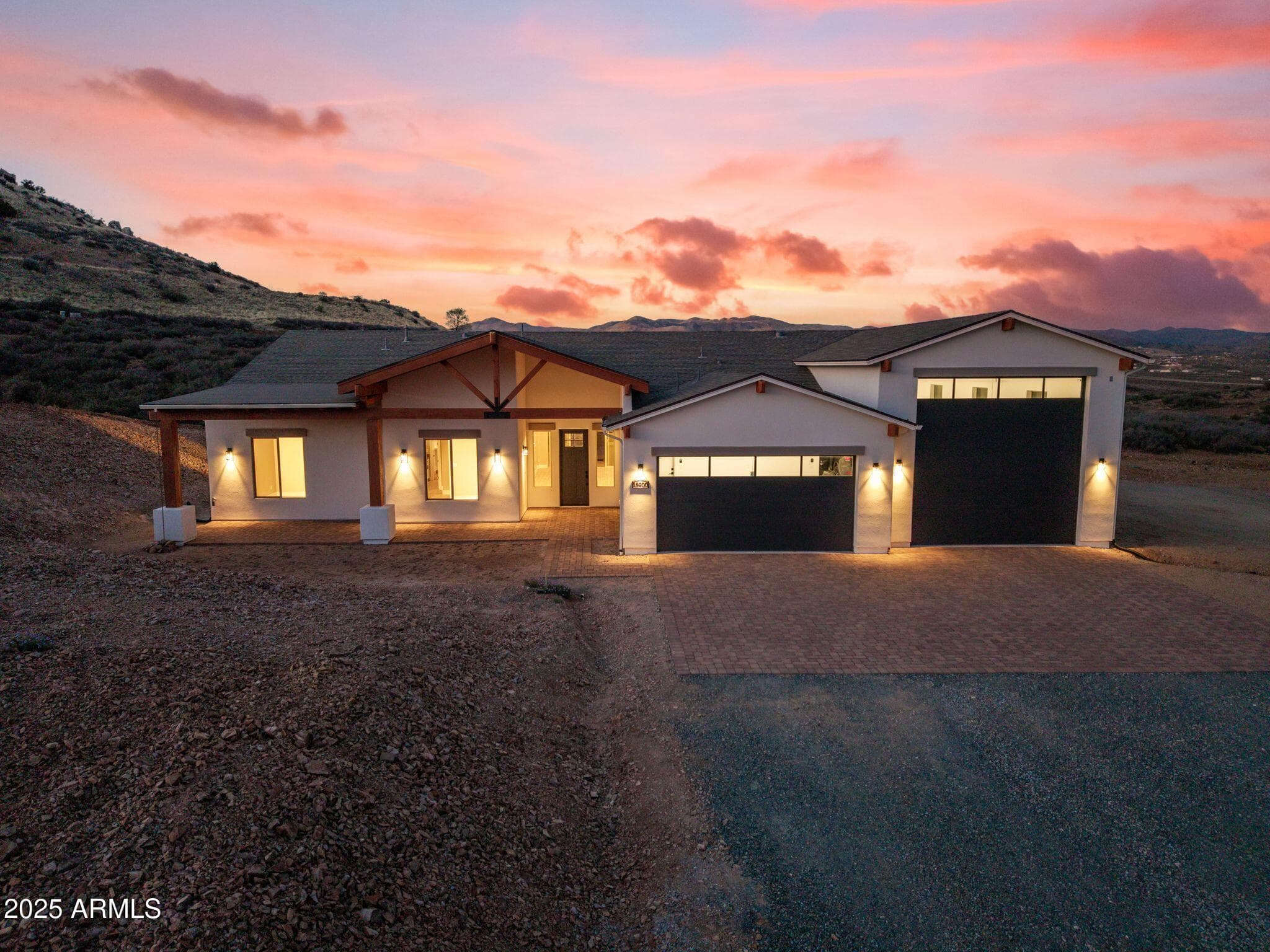 15900 E Lone Fox Trail — photo 1