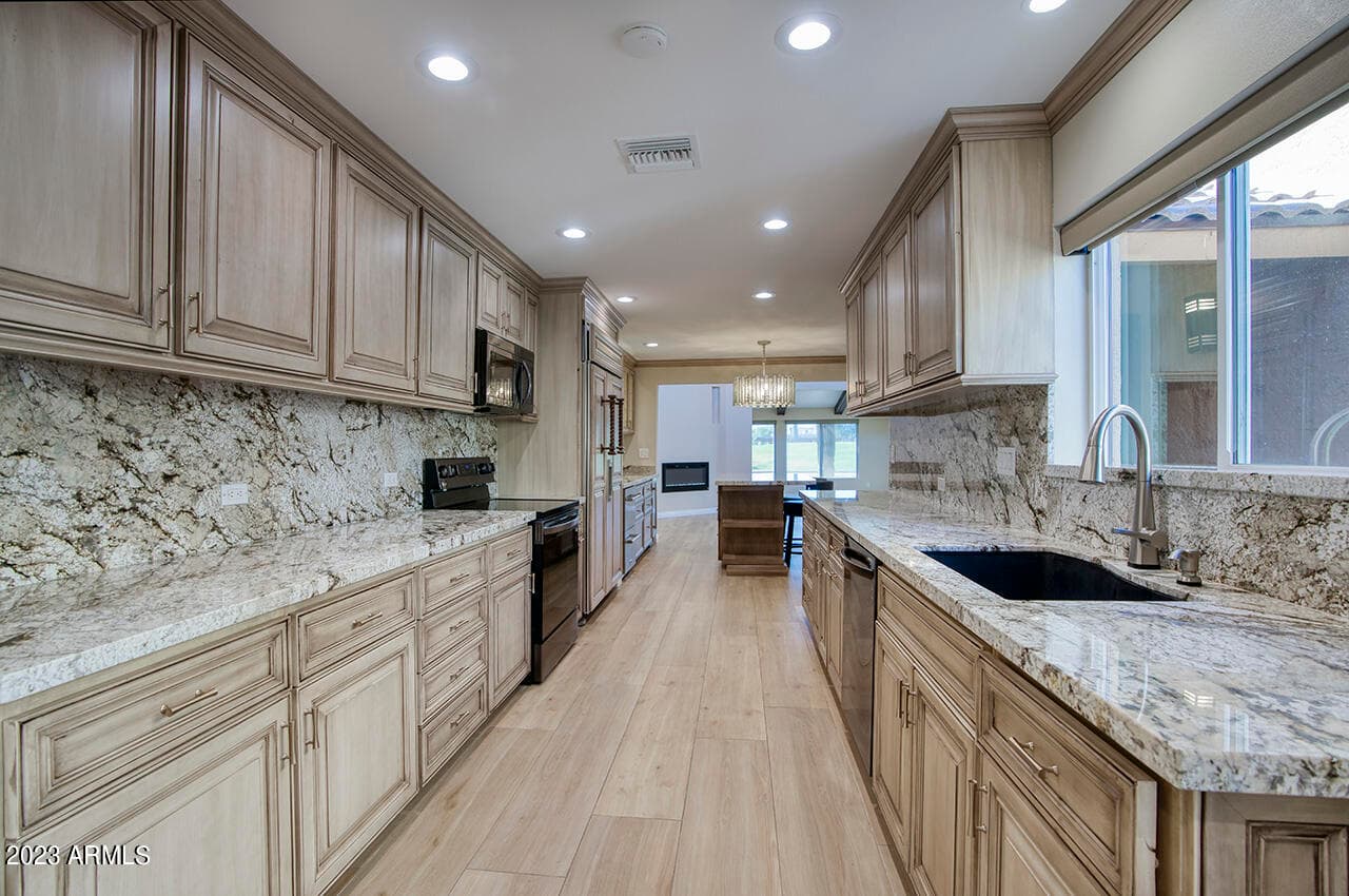 26052 N Bravo Ln — photo 2