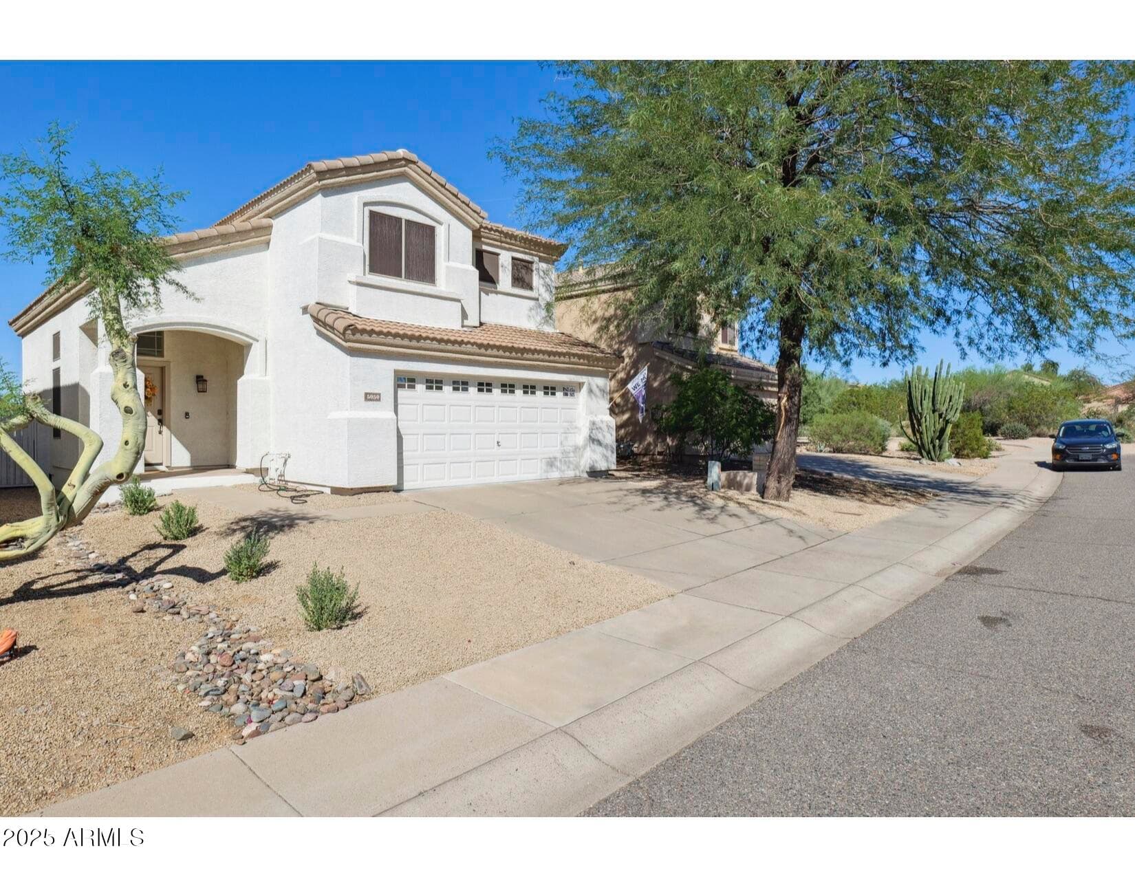 5050 E Roberta Dr — photo 2