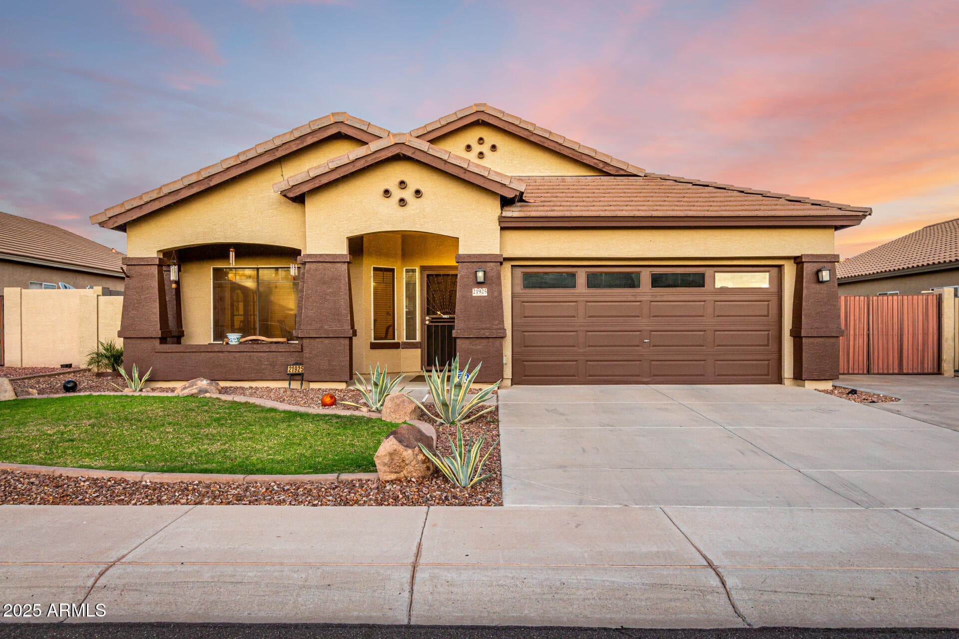 21925 N 78th Dr — photo 2