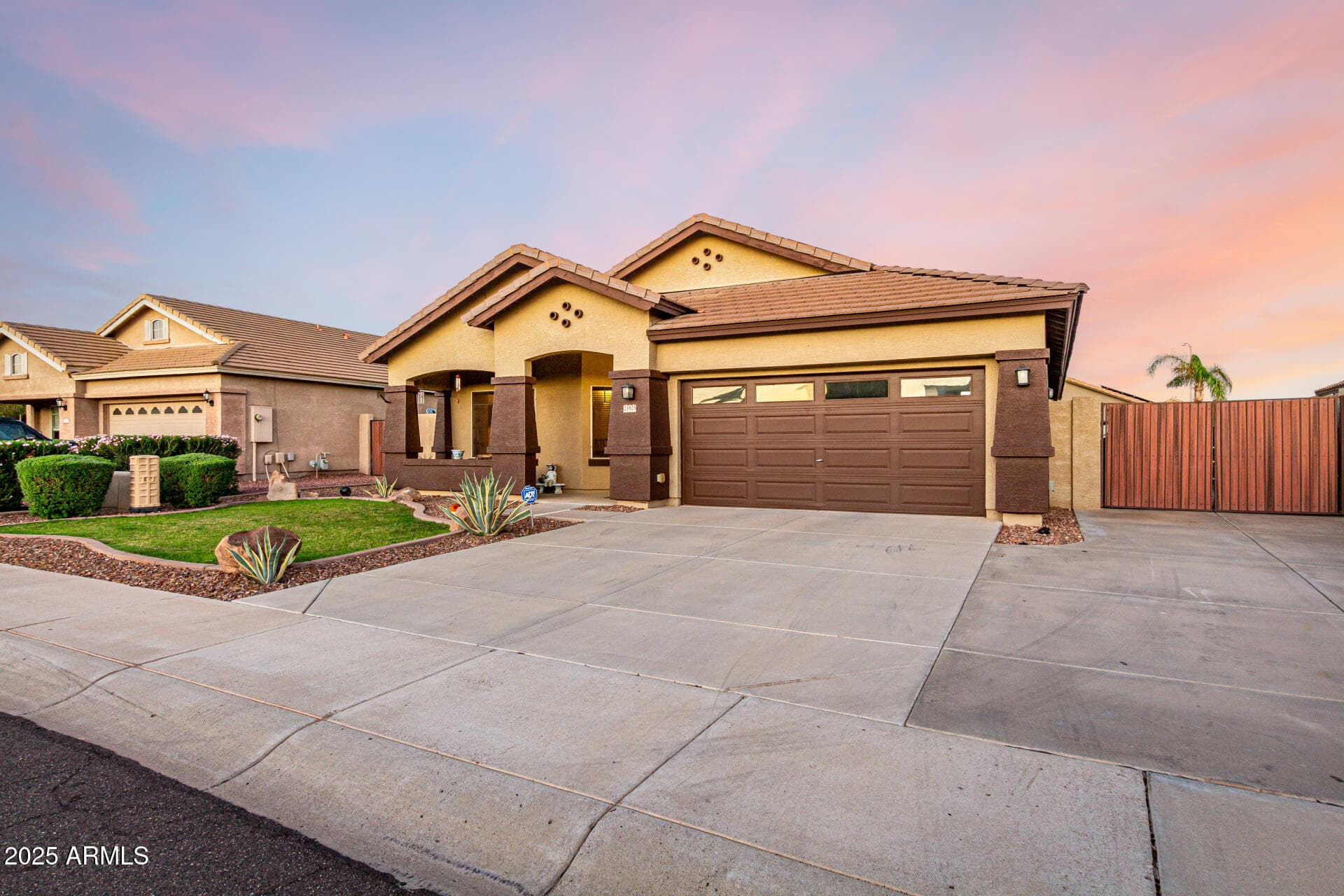 21925 N 78th Dr — photo 1