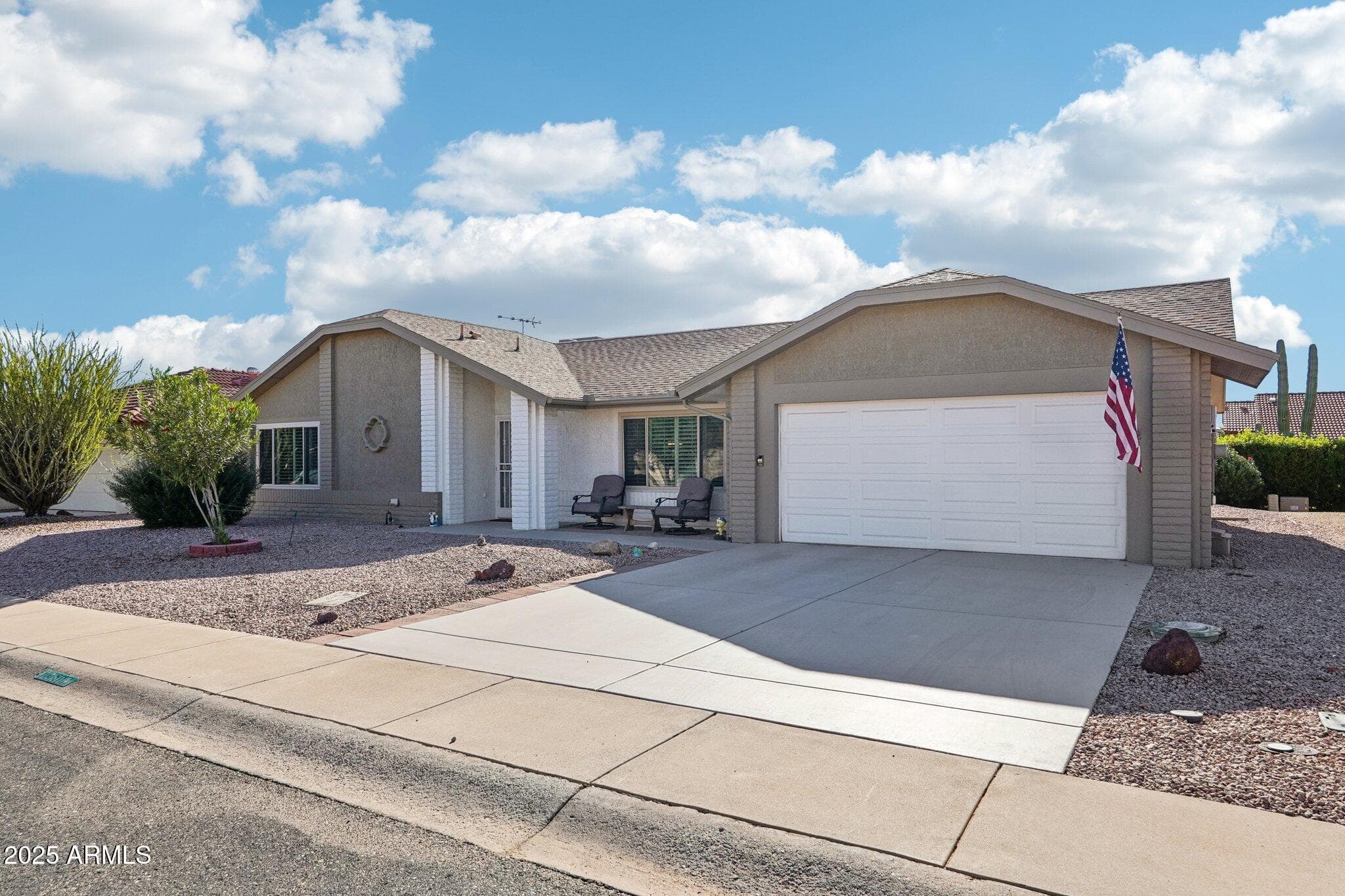 13819 W Elmbrook Dr — photo 2