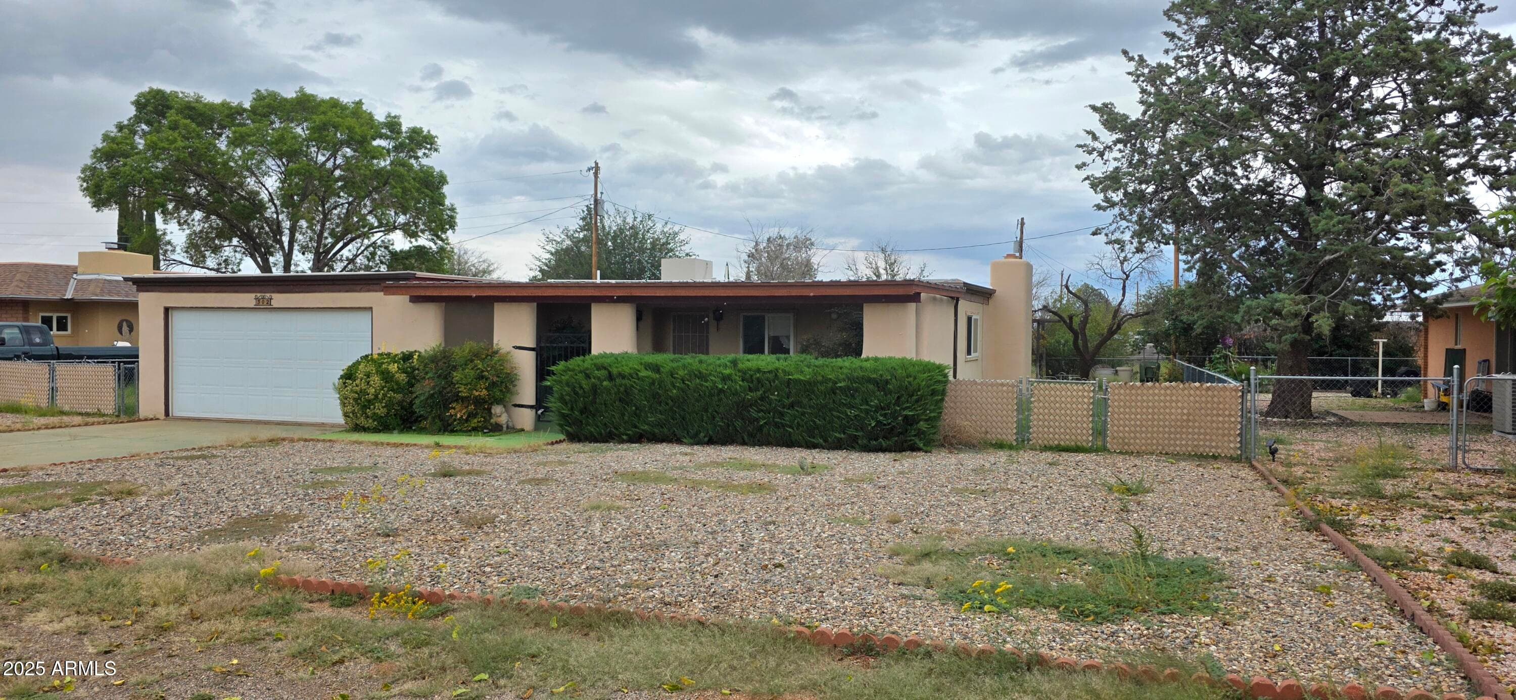 302 N Sage St — photo 1