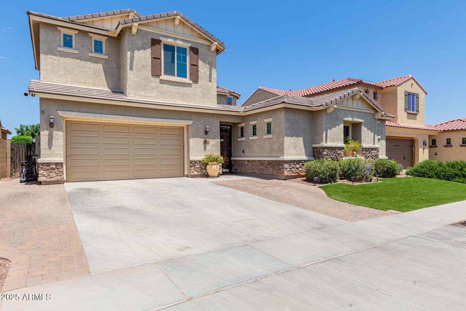 3314 E AZALEA DR - Photo 2