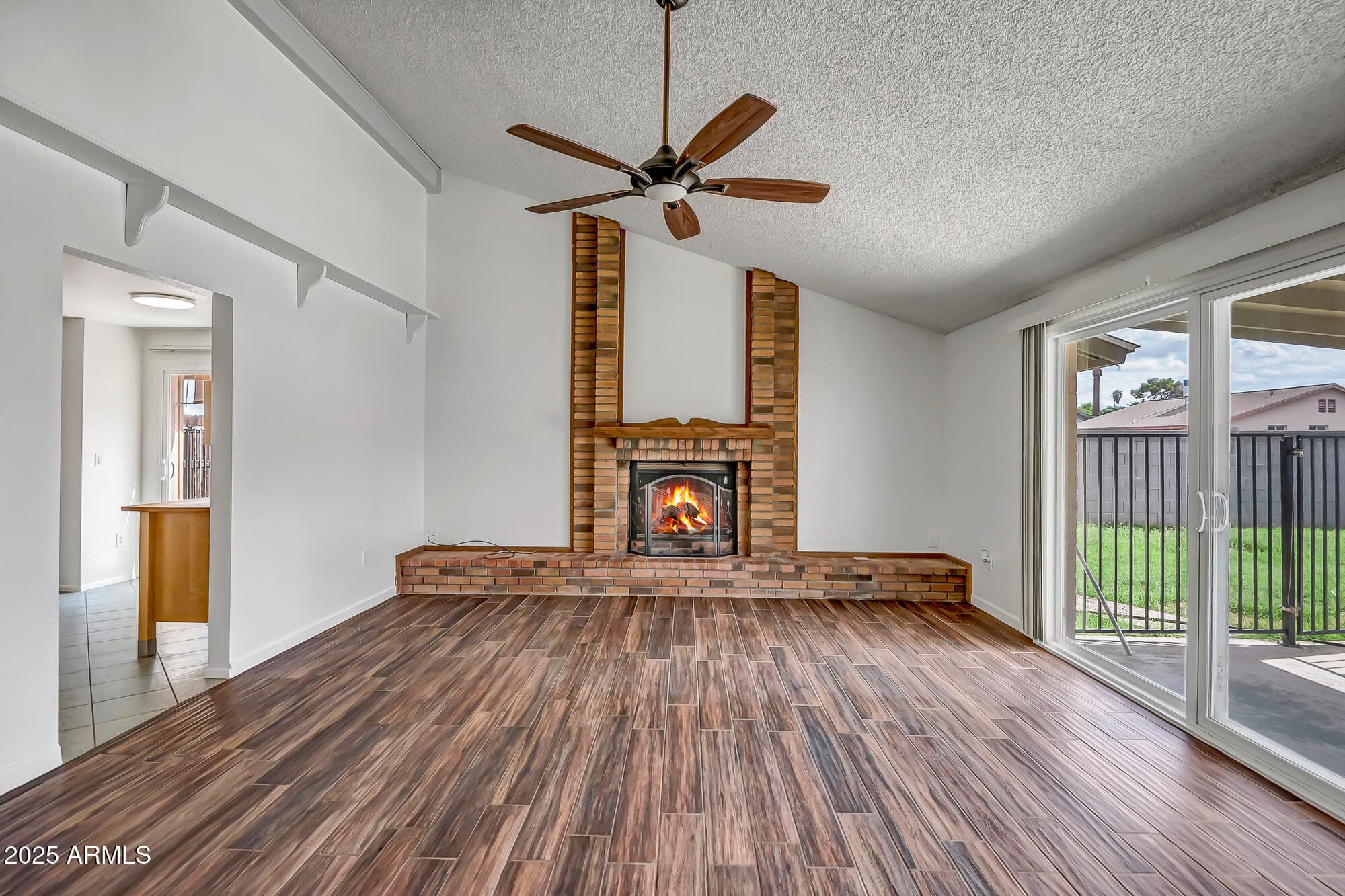 5601 W Carol Ave — photo 2