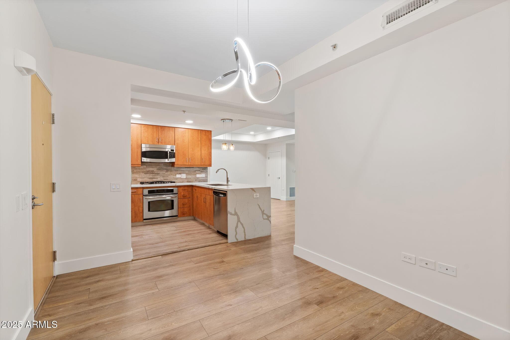 7127 E Rancho Vista Dr 2003 — photo 2