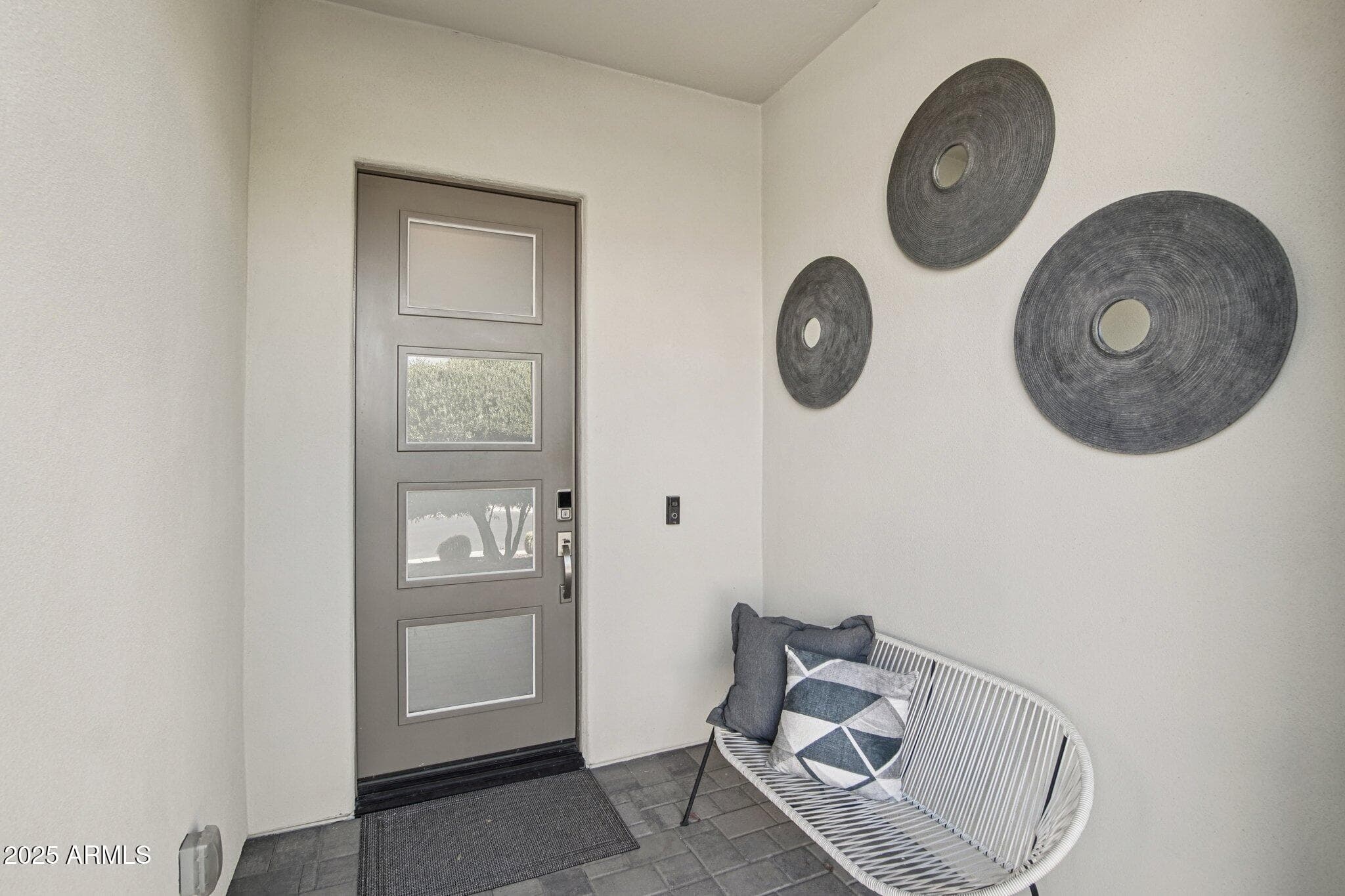 13453 W Evergreen Terrace — photo 2