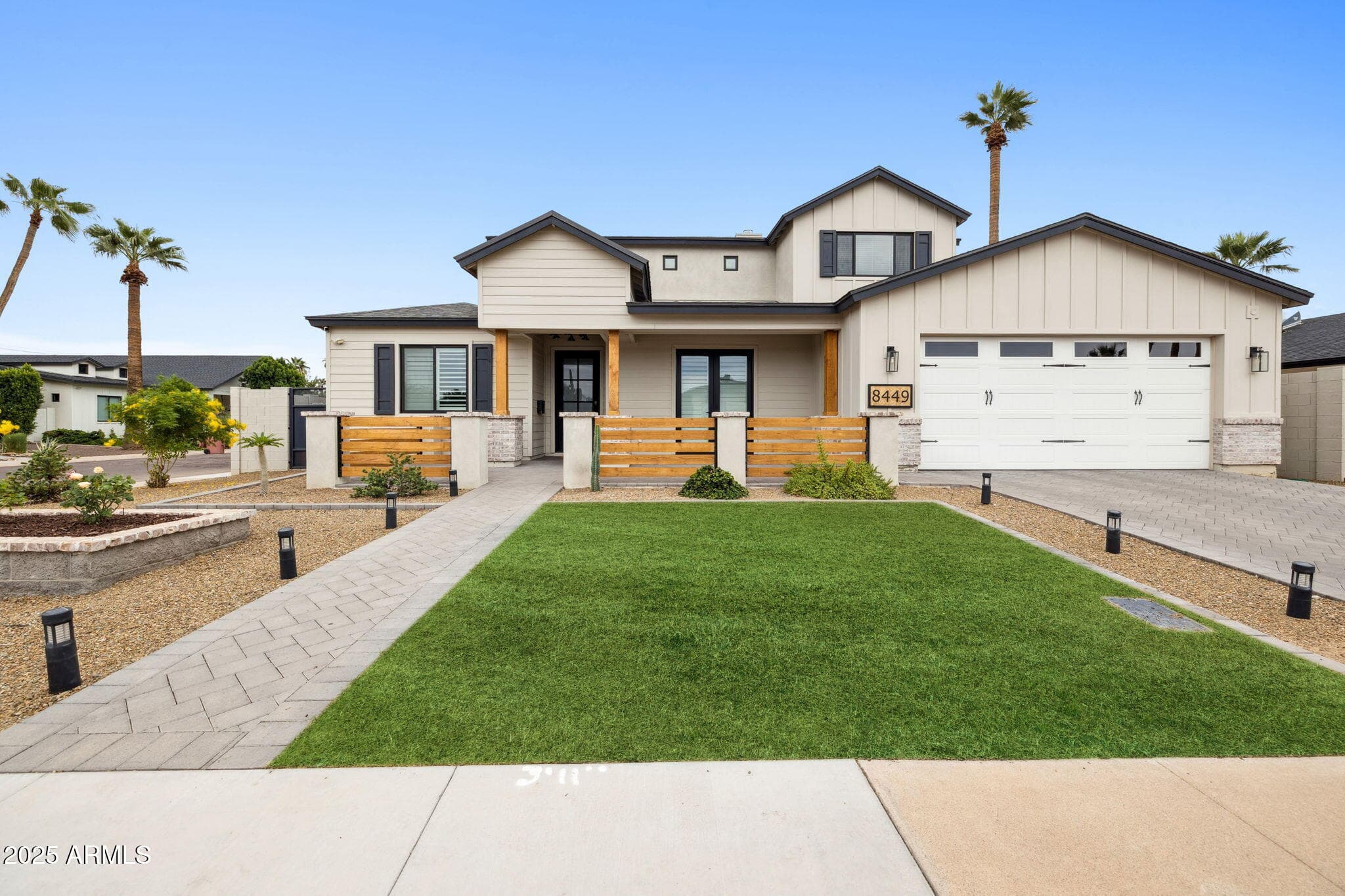 8449 E Lincoln Dr — photo 1