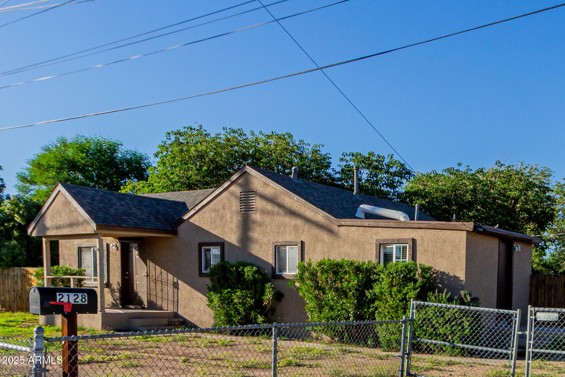2128 W Georgia Ave — photo 2