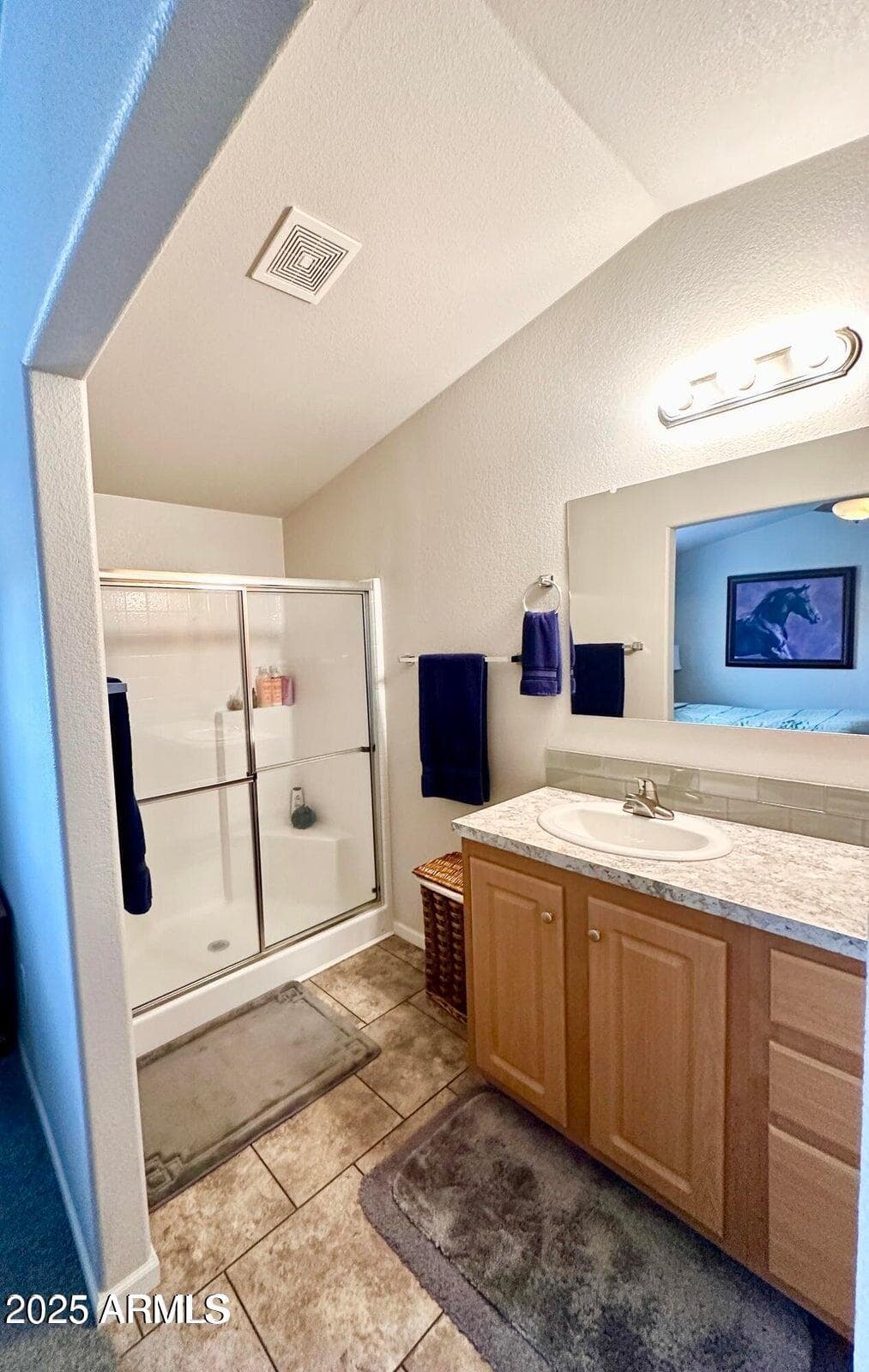 8102 WHITE MOUNTAIN LAKE RD - See more photos
