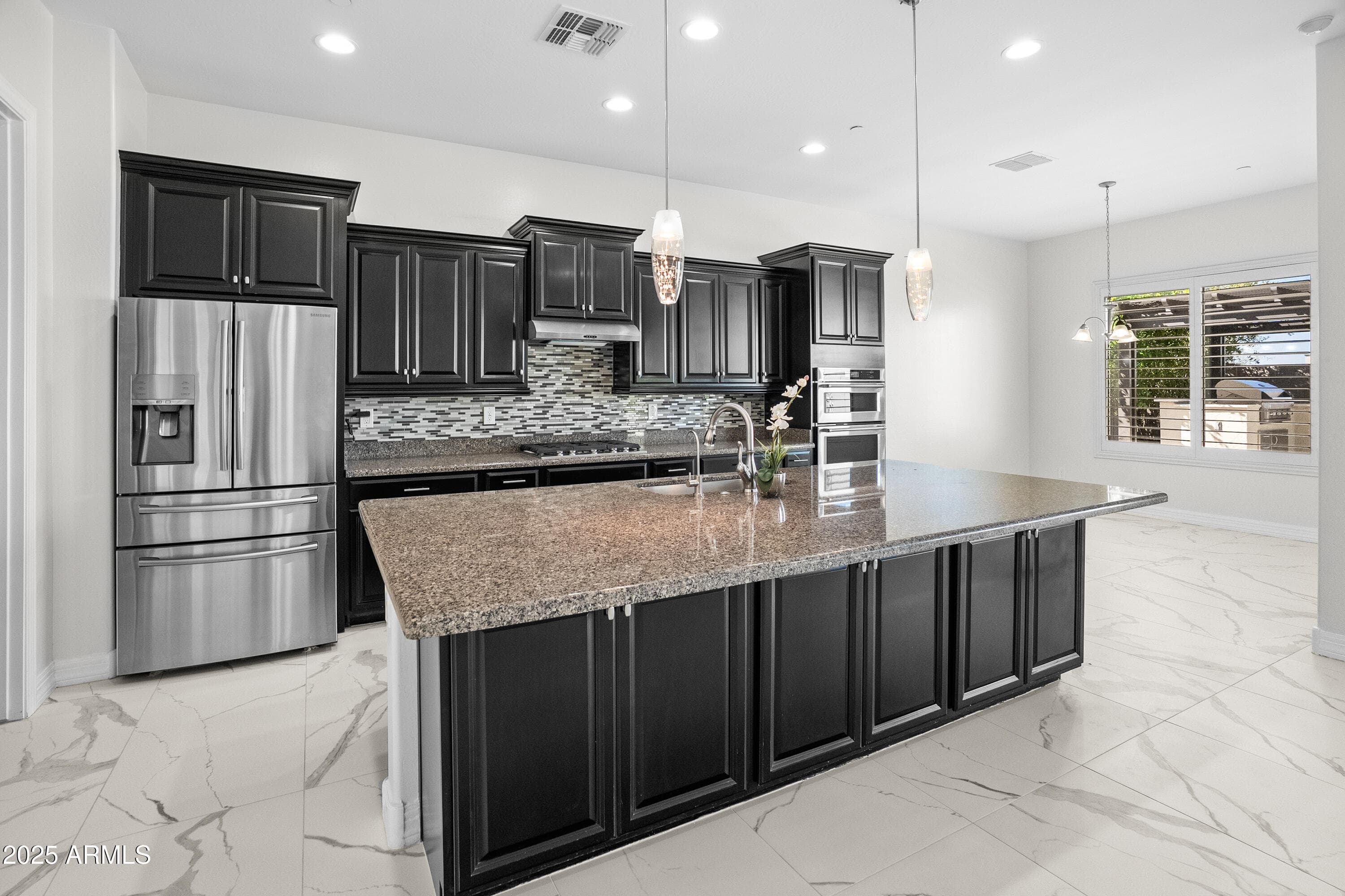 26330 N 98th Ln — photo 2