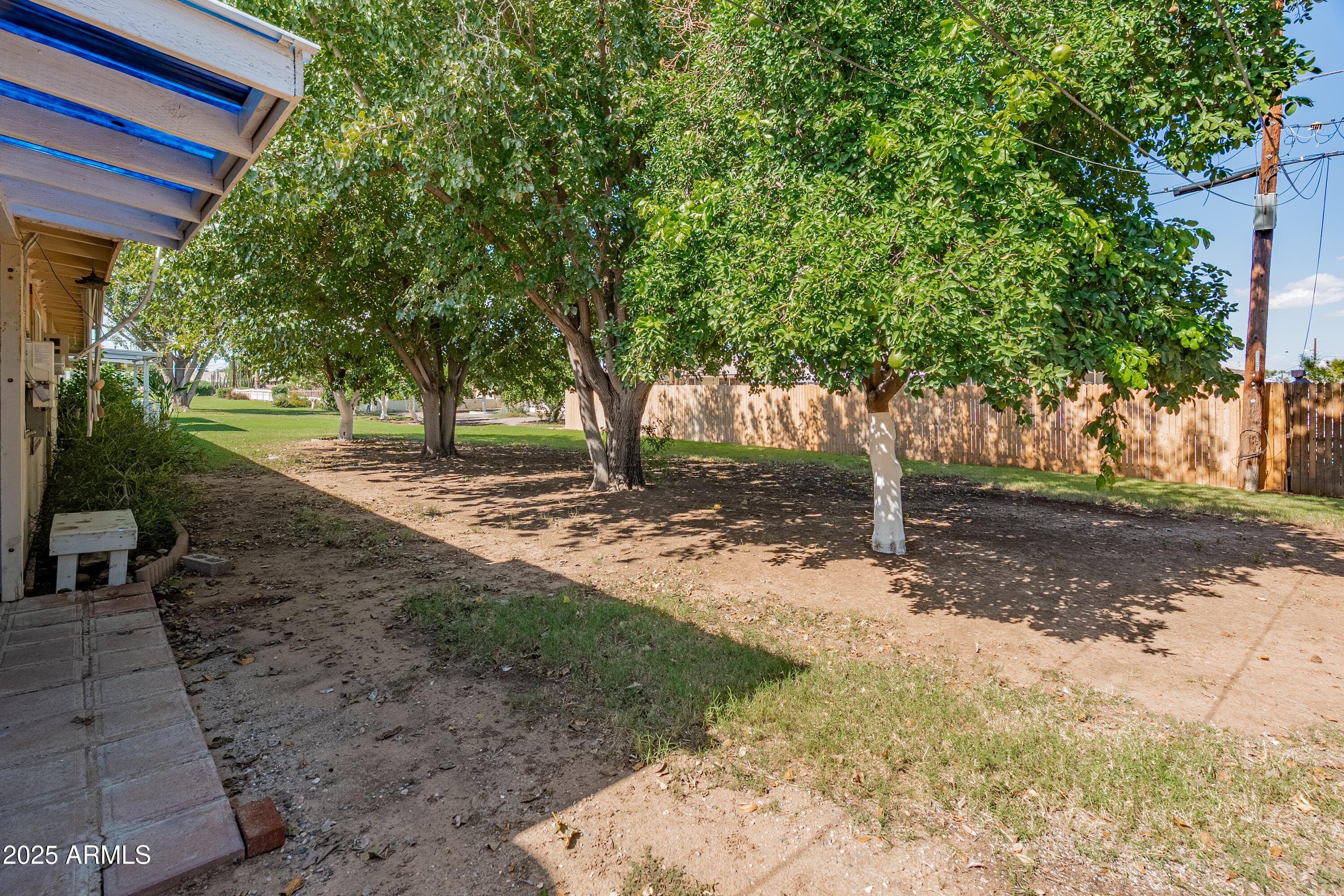 10926 W ABBOTT AVE - Photo 4