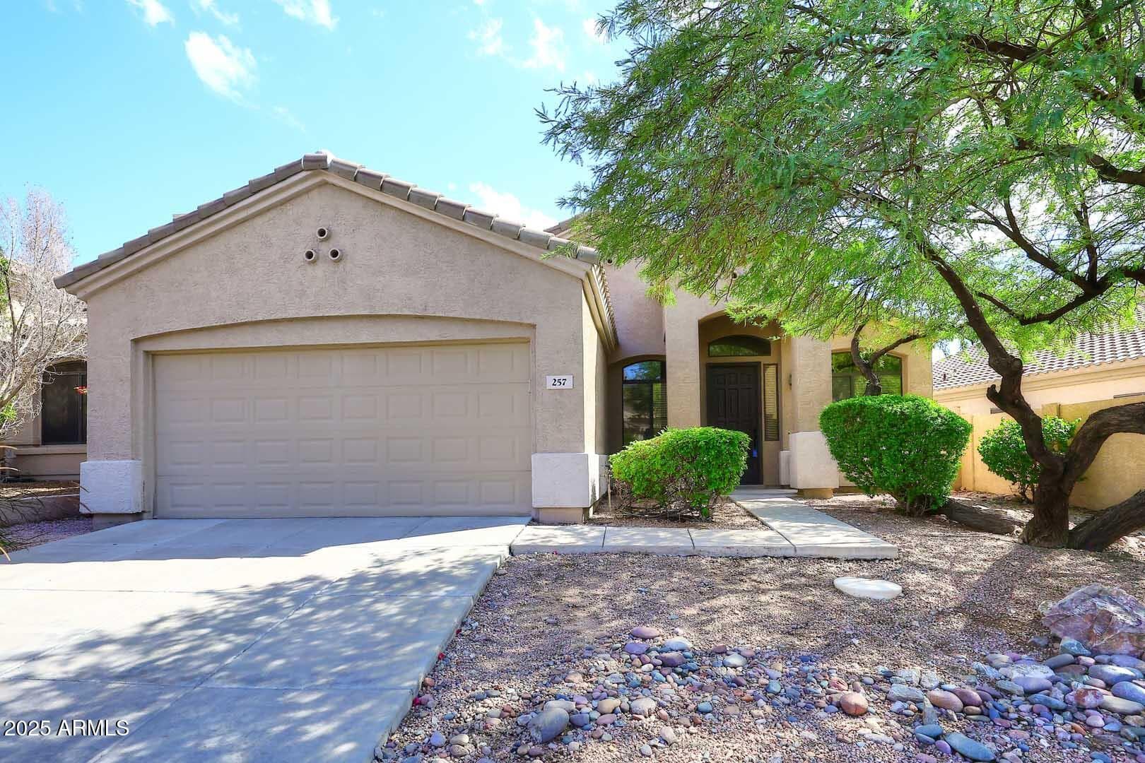257 E Ashurst Dr — photo 1