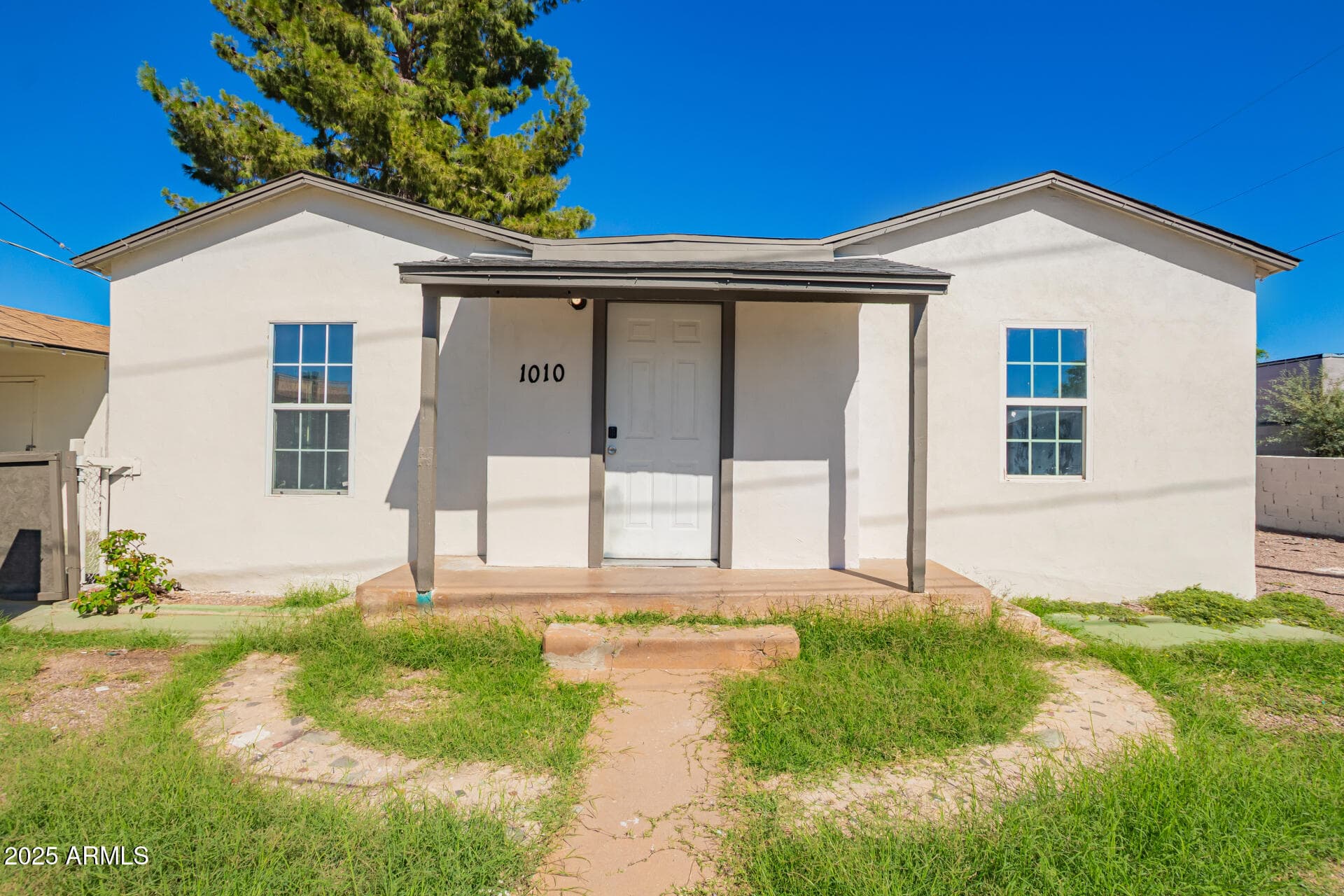 1010 E CHIPMAN RD - Photo 5