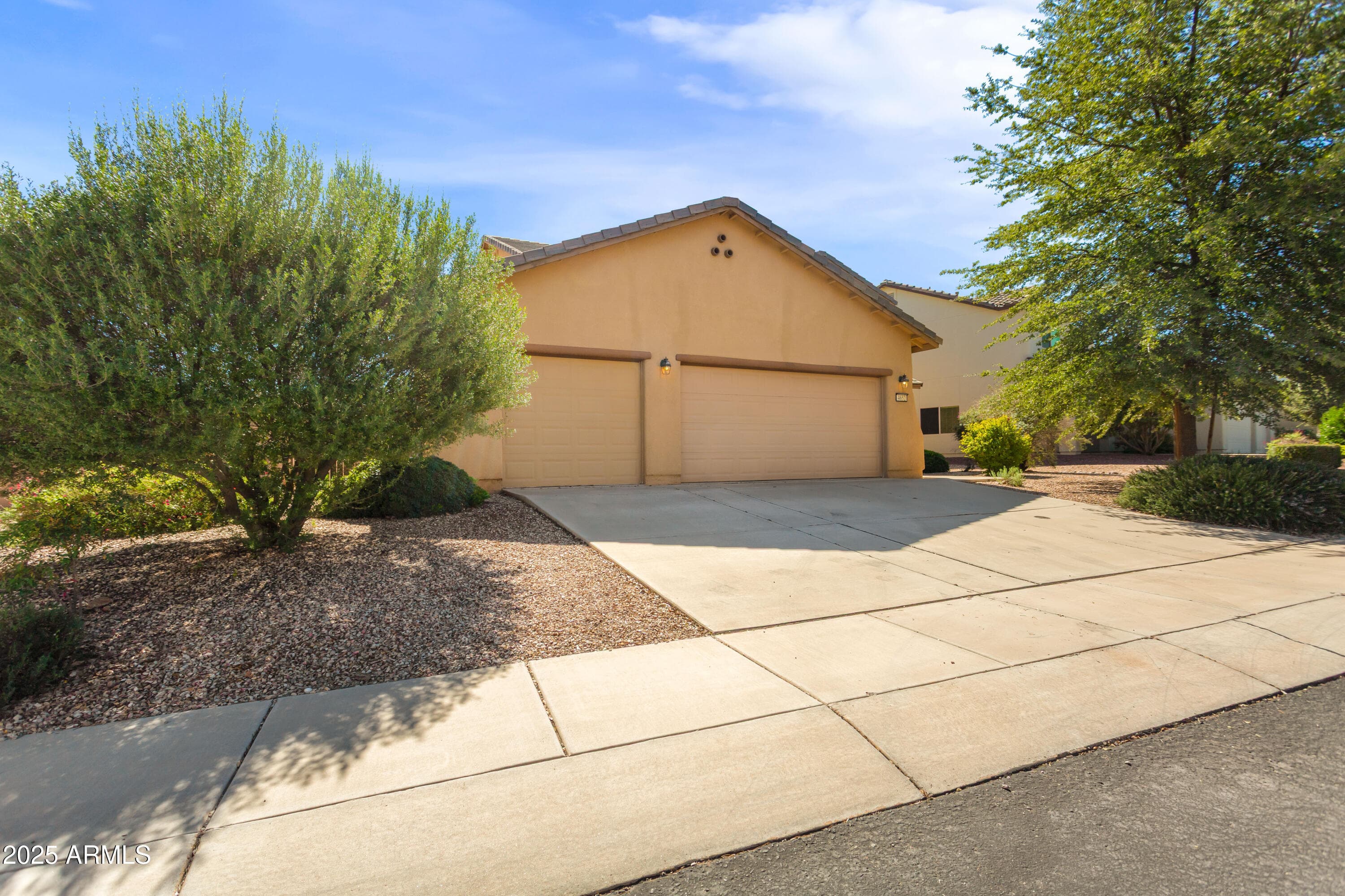 4652 Tranquility St — photo 2