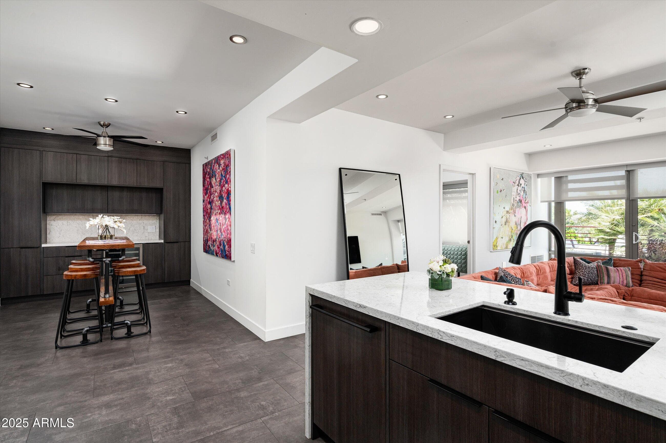 7167 E Rancho Vista Dr 4010 — photo 2