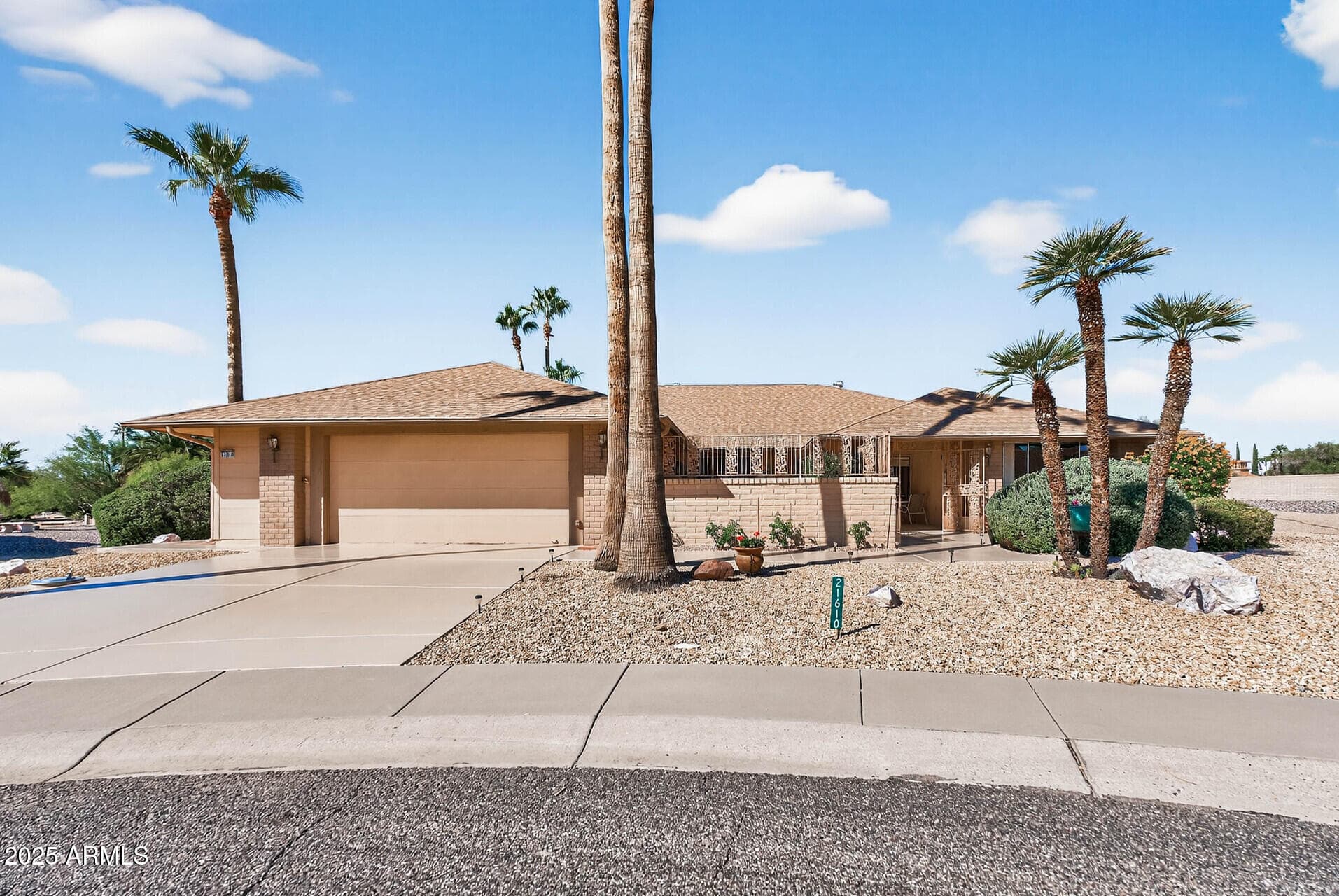 21610 N Sunglow Dr — photo 1