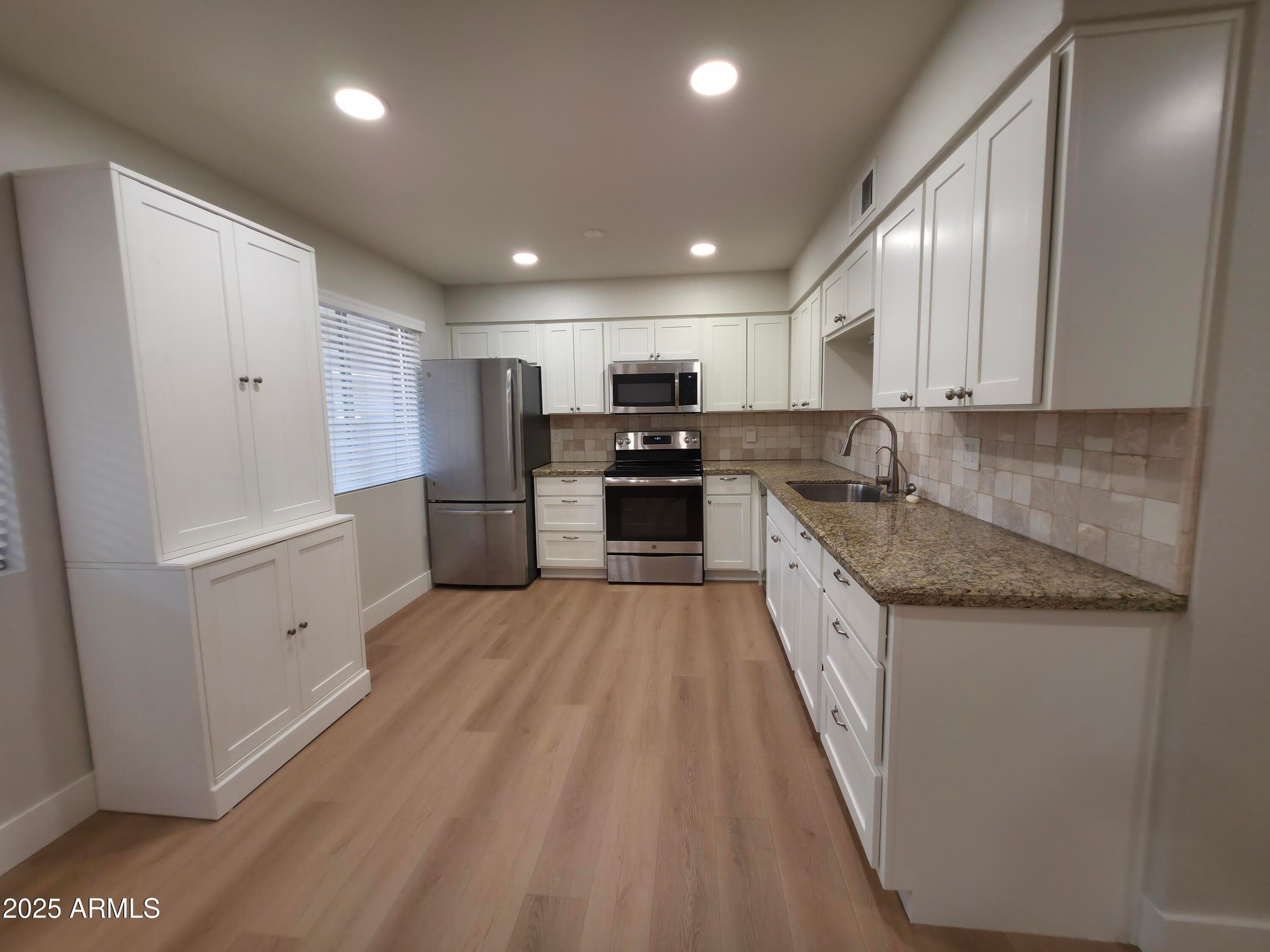 2458 E University Dr 2 — photo 2