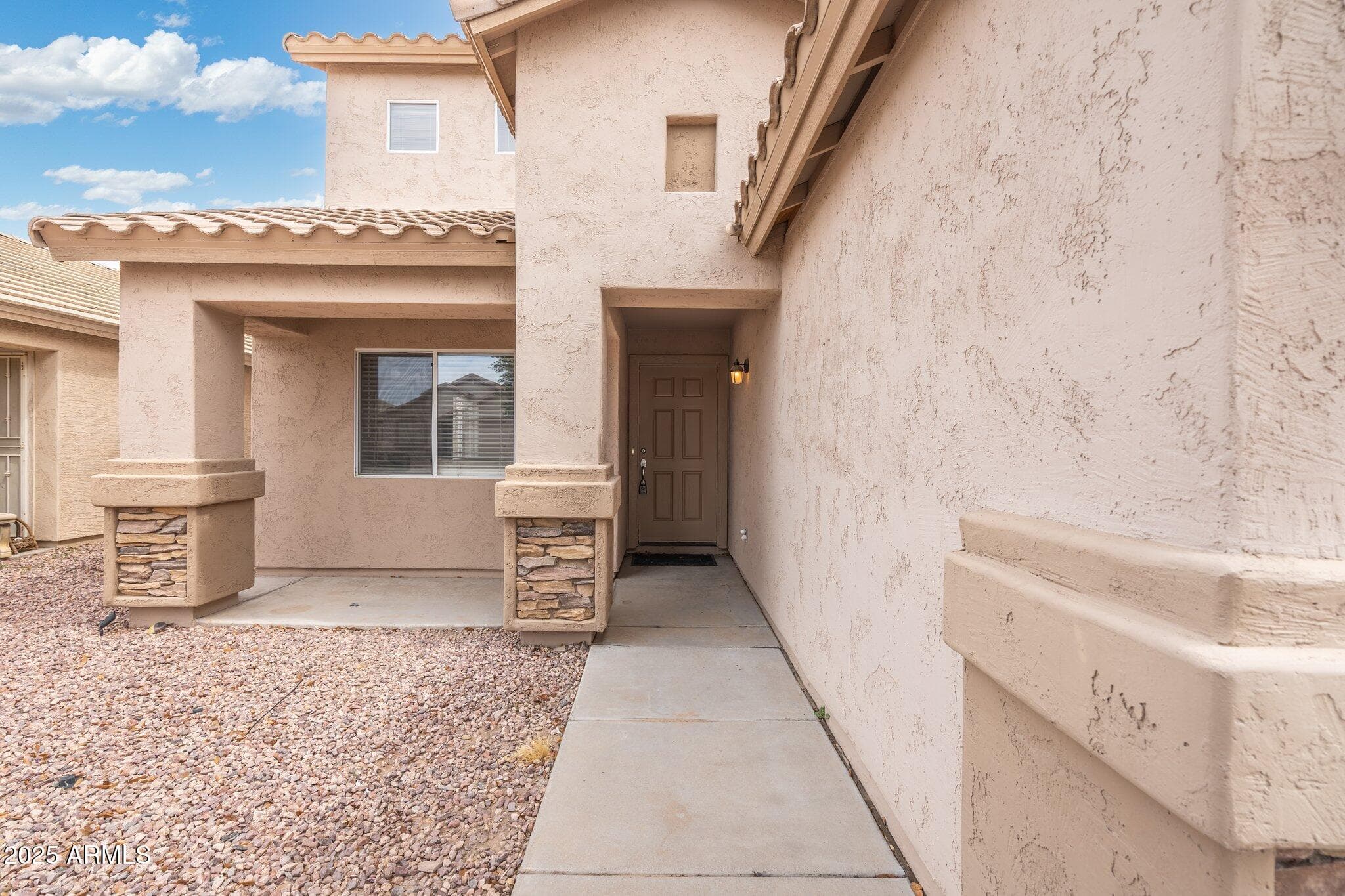 11546 W SCHLEIFER DR - See more photos