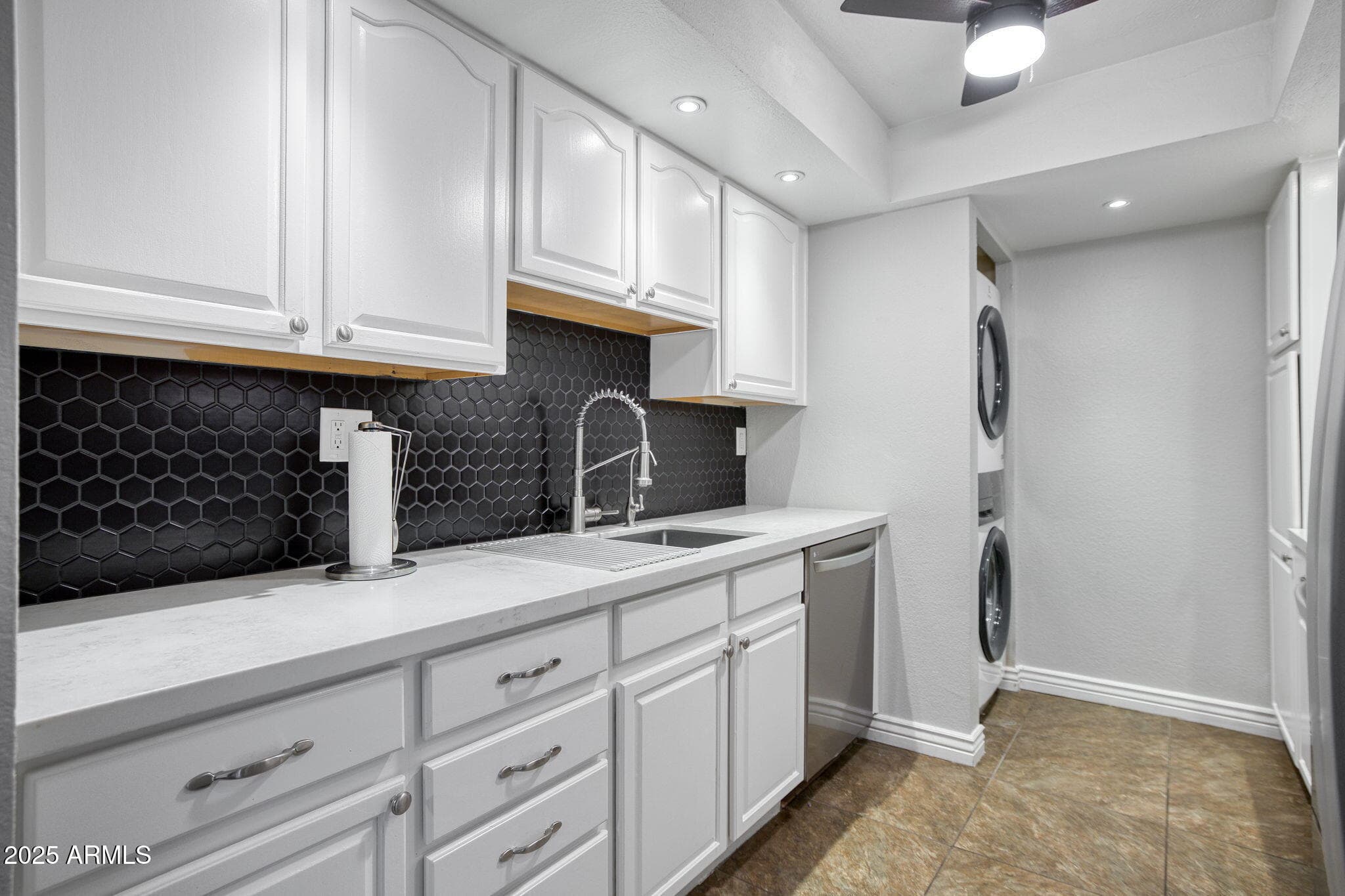 10444 N 69th St 201 — photo 1