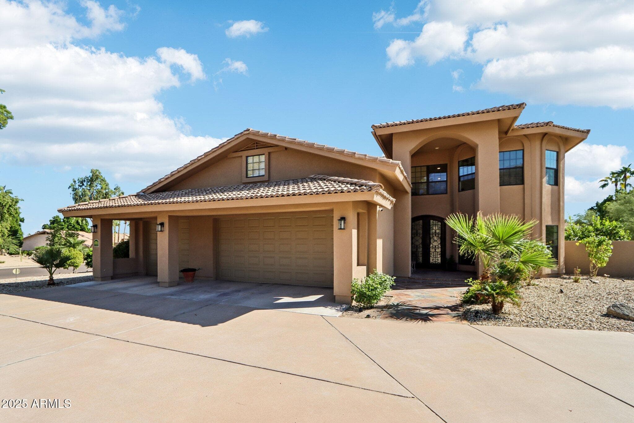 12015 S Tuzigoot Dr — photo 1