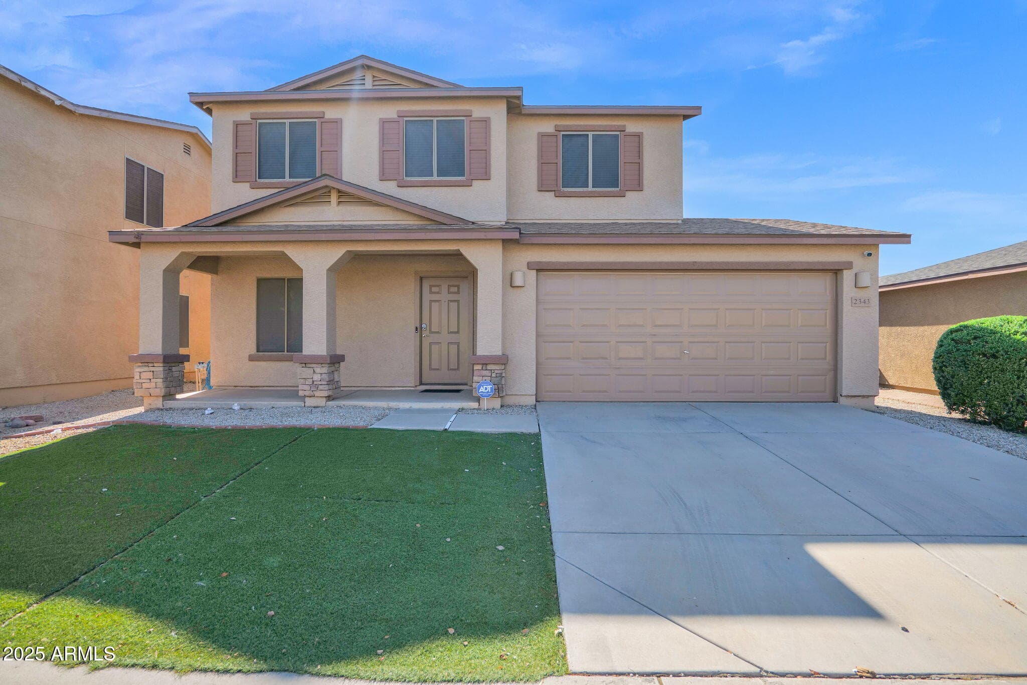 2343 E Meadow Land Dr — photo 1