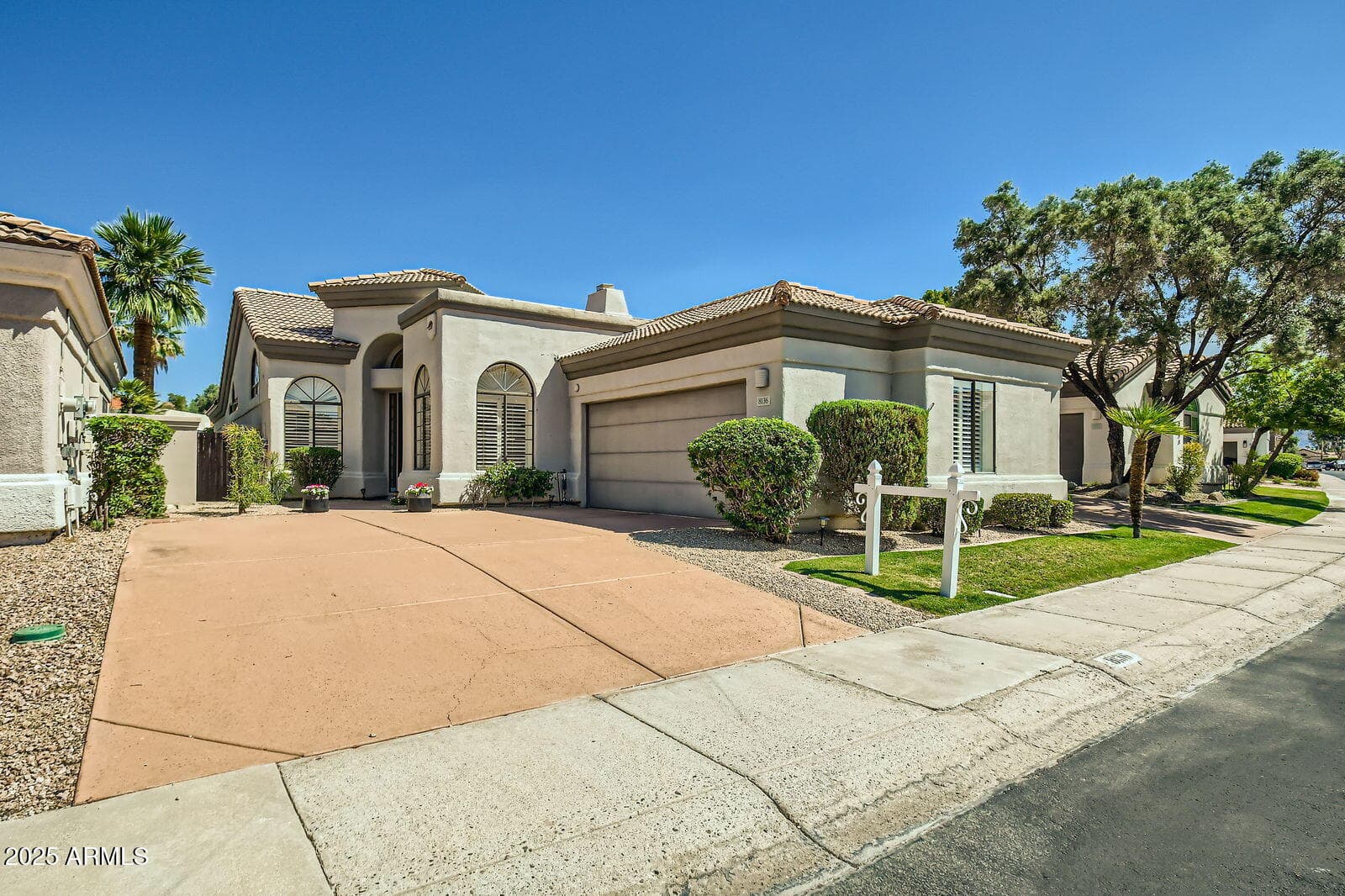 8136 E Cortez Dr — photo 2