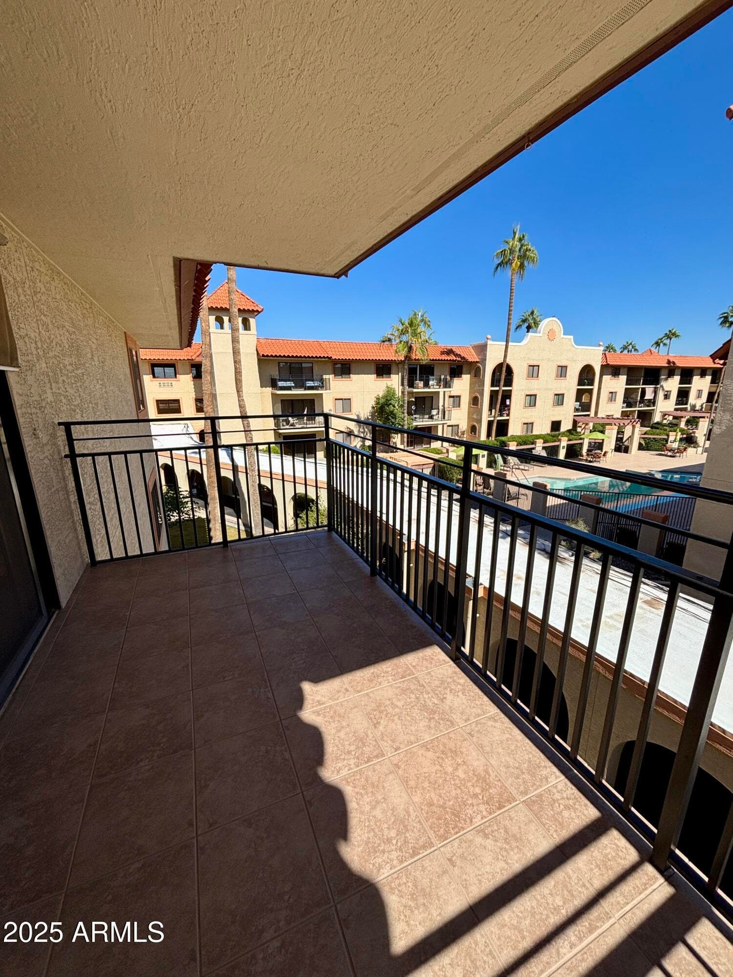 10330 W THUNDERBIRD BLVD - Photo 3