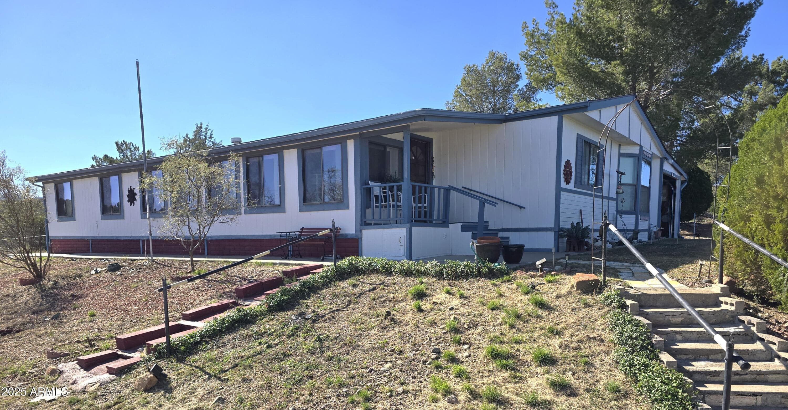 11965 E Henderson Rd — photo 1