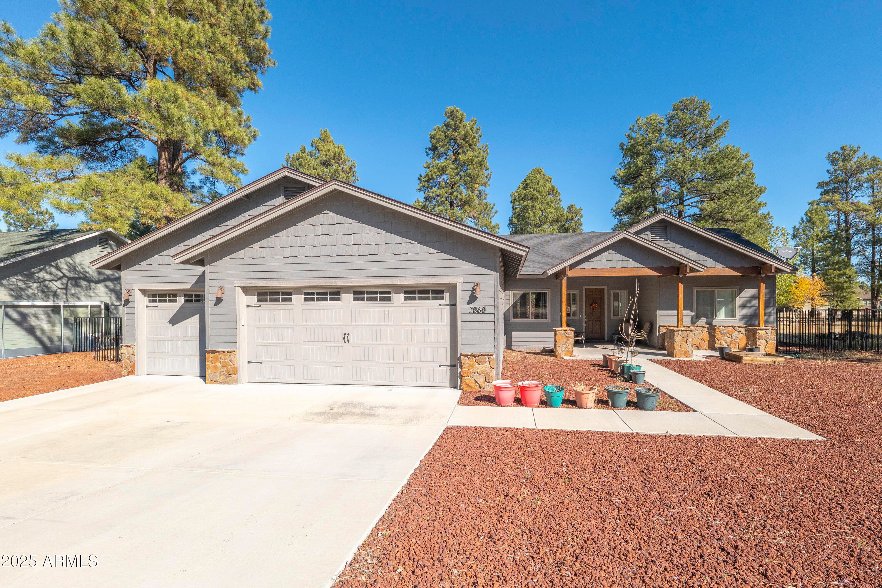 2868 W Highland Meadows Dr — photo 1