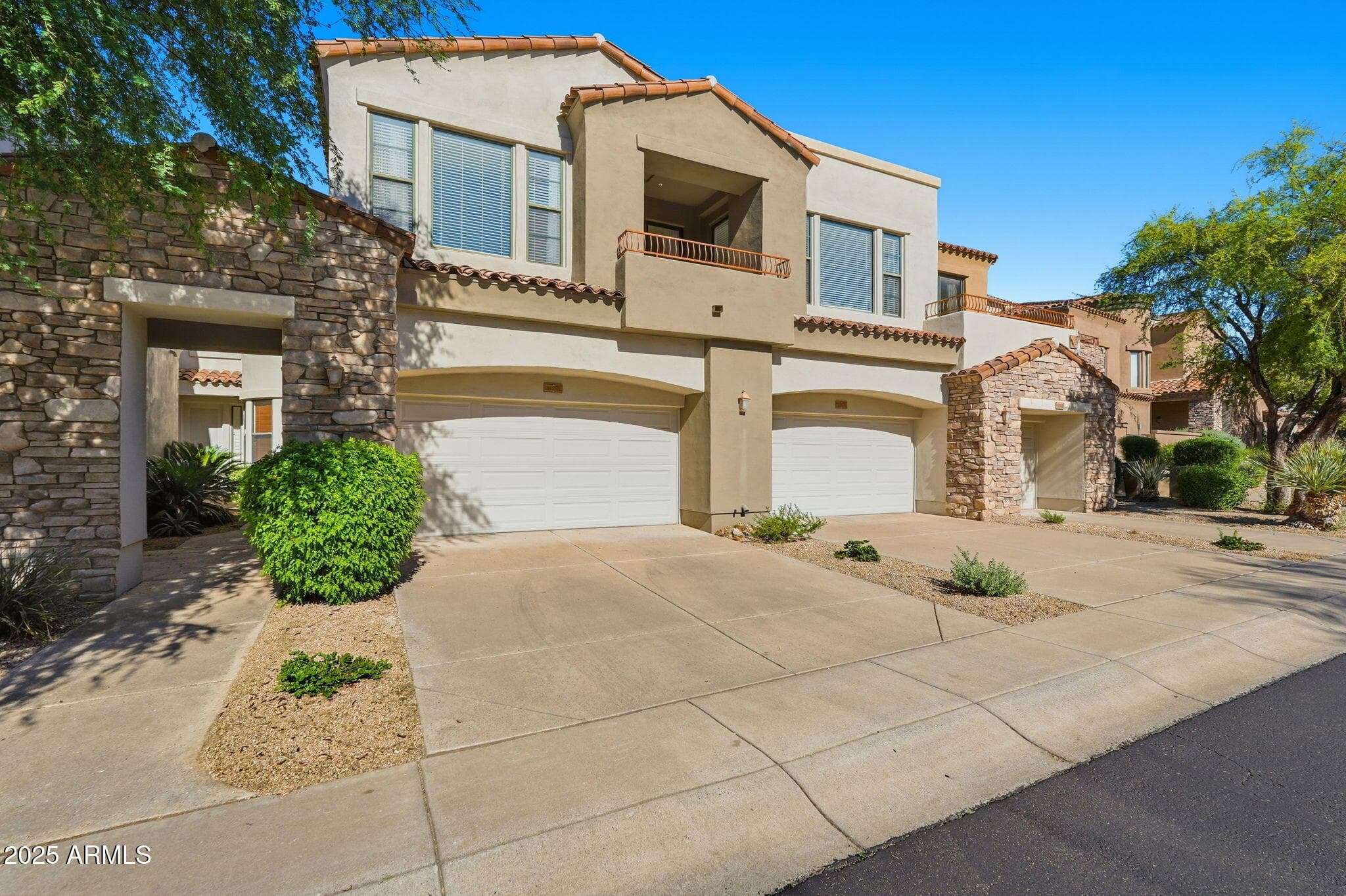 19550 N Grayhawk Dr 2060 — photo 2
